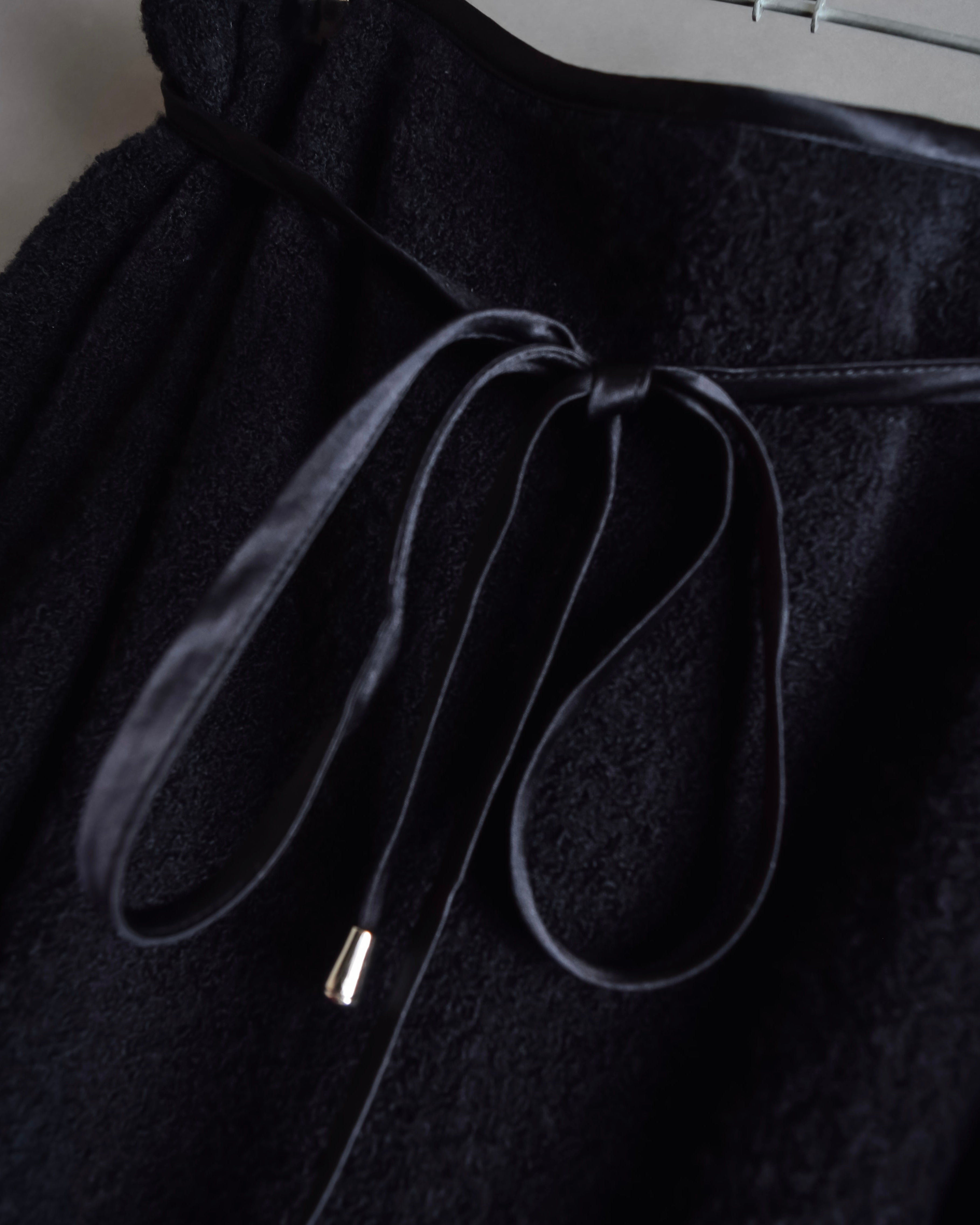 "GIANFRANCO FERRE" Structured wool satin ruffle inner detail set up