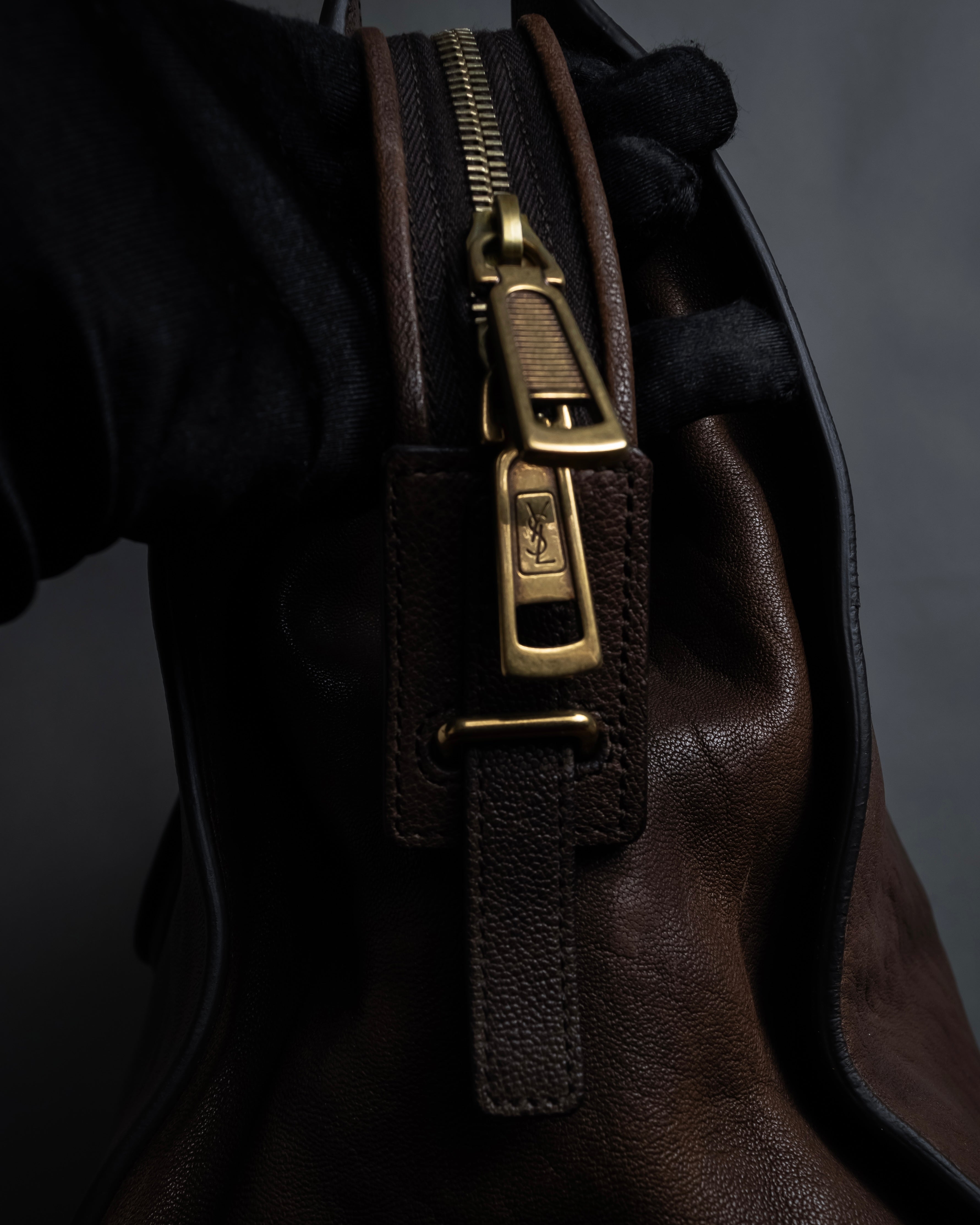 "YVES SAINT LAURENT" 11'year-12'year Chic Gabas leather bag