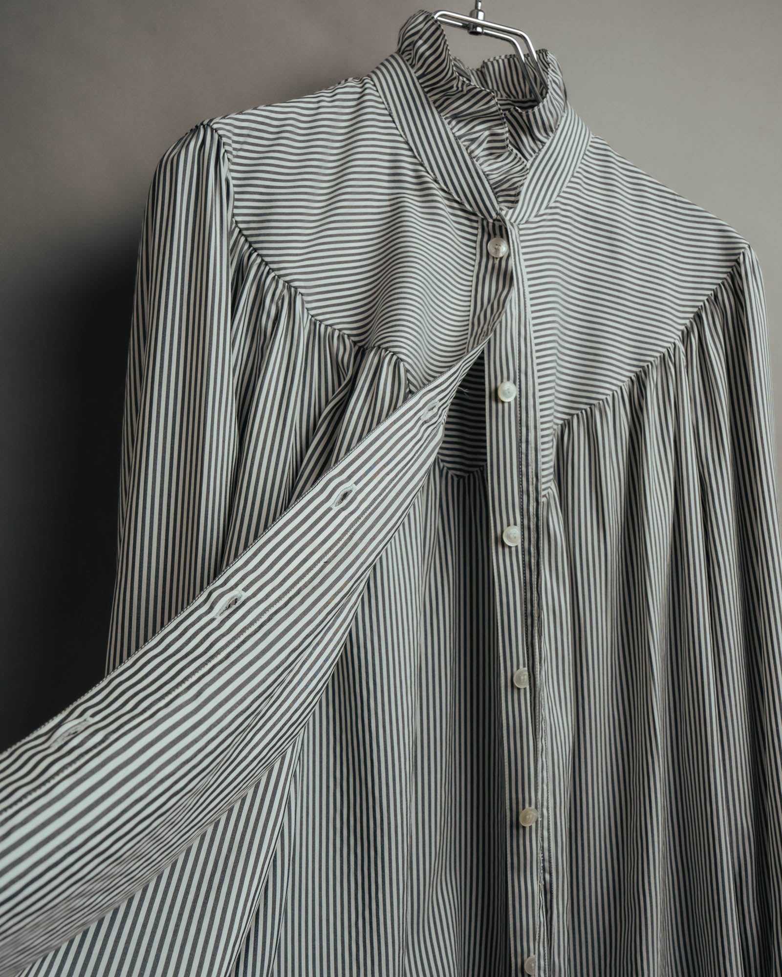 -SPECIAL- “CELINE” 2018’s silk striped ruffle bow blouse