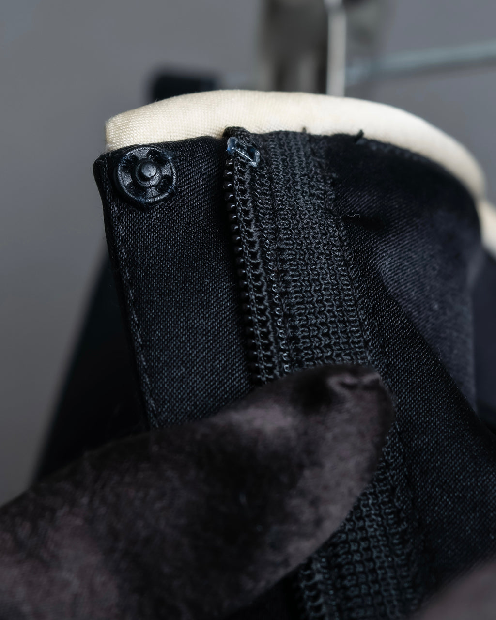 “CHANEL” Designed hem silk flare pants