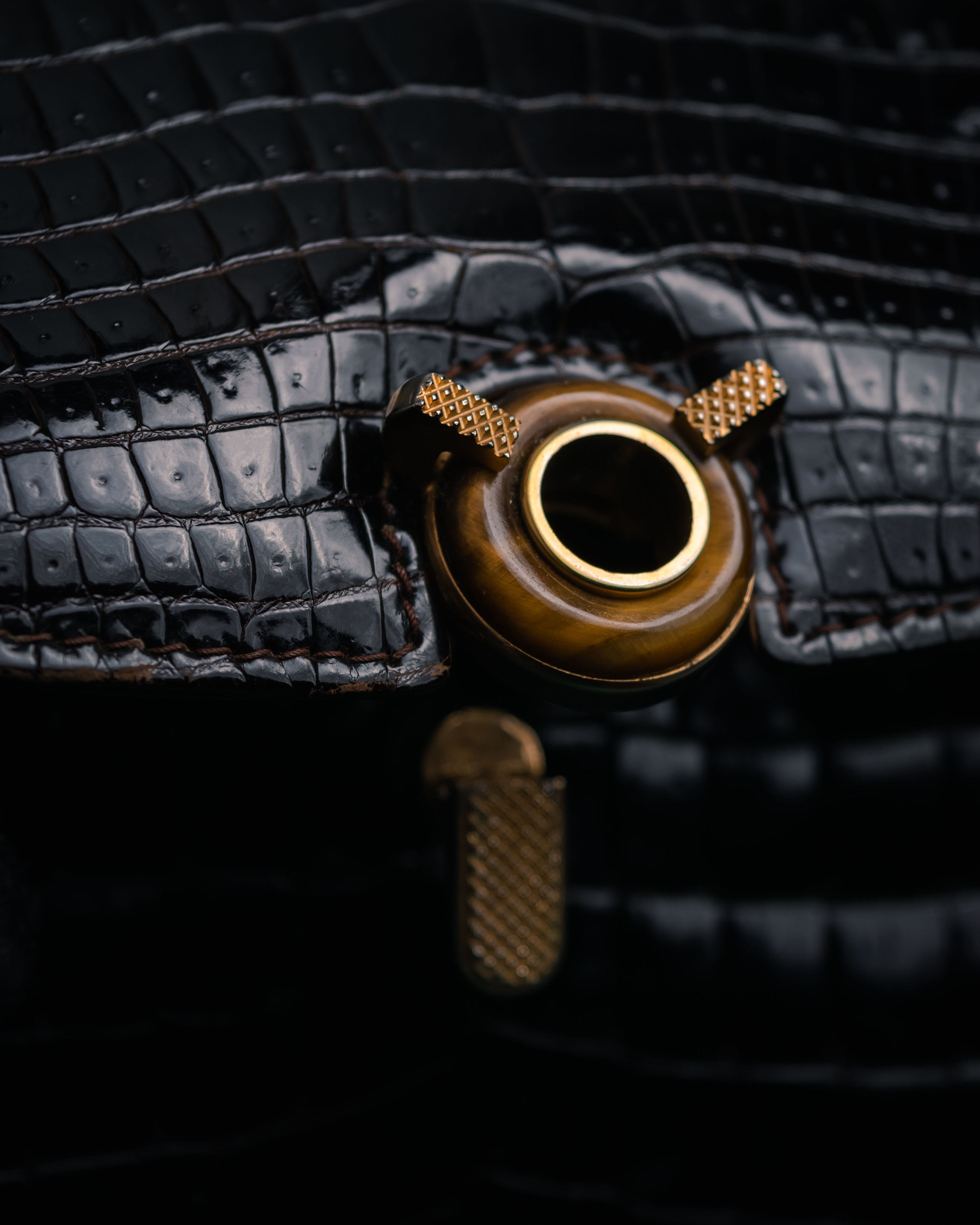 –SPECIAL– “GUCCI” 50’s-60’s Crocodile leather top handle bag