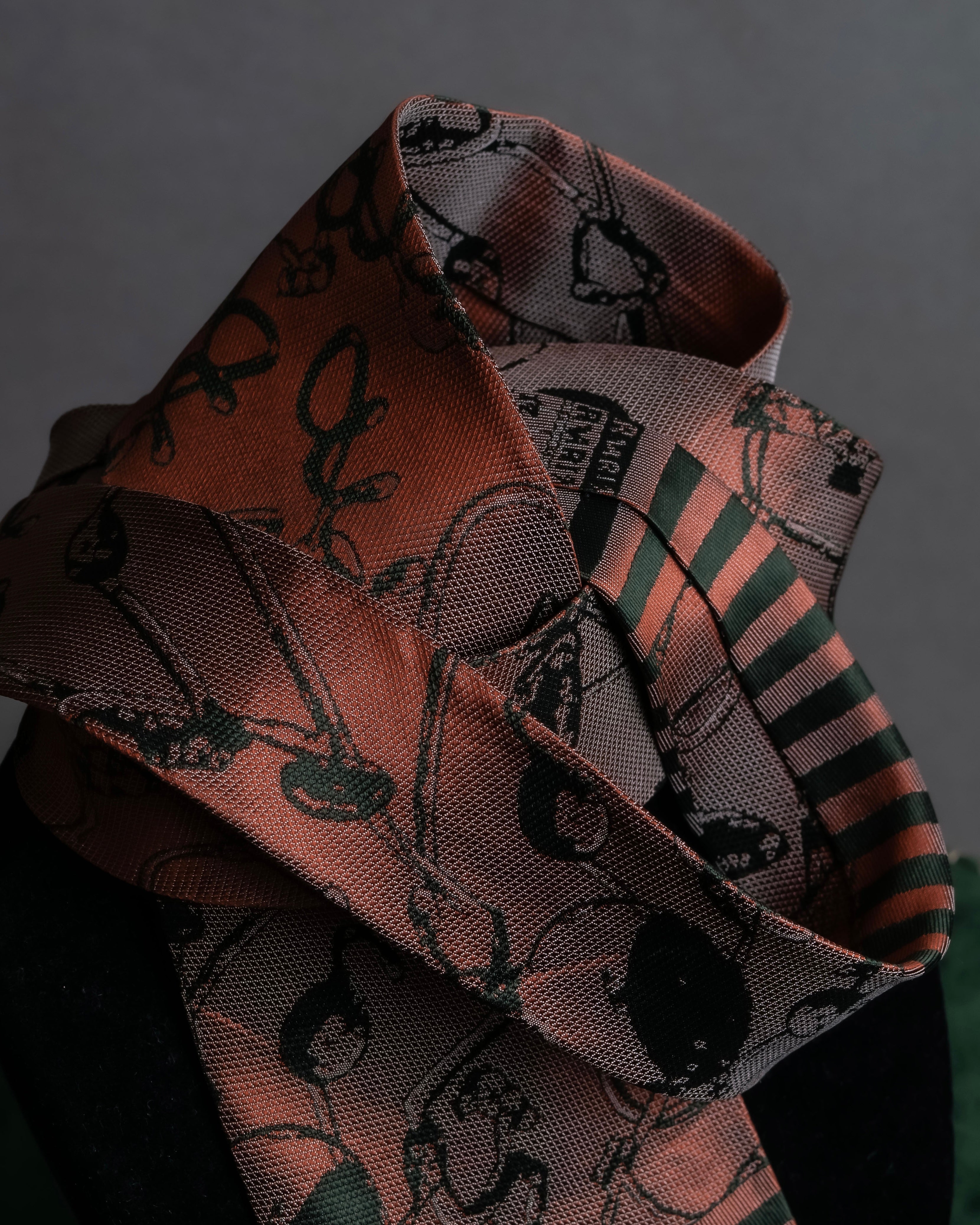 "JEAN PAUL GAULTIER HOMME" Drawing camouflage design silk neck tie