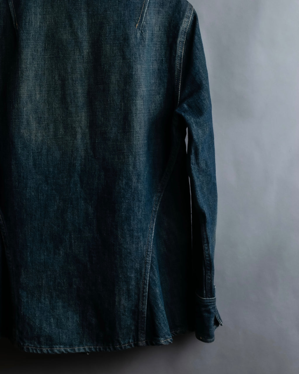 "GUCCI" Vintage faded shaped denim jacket