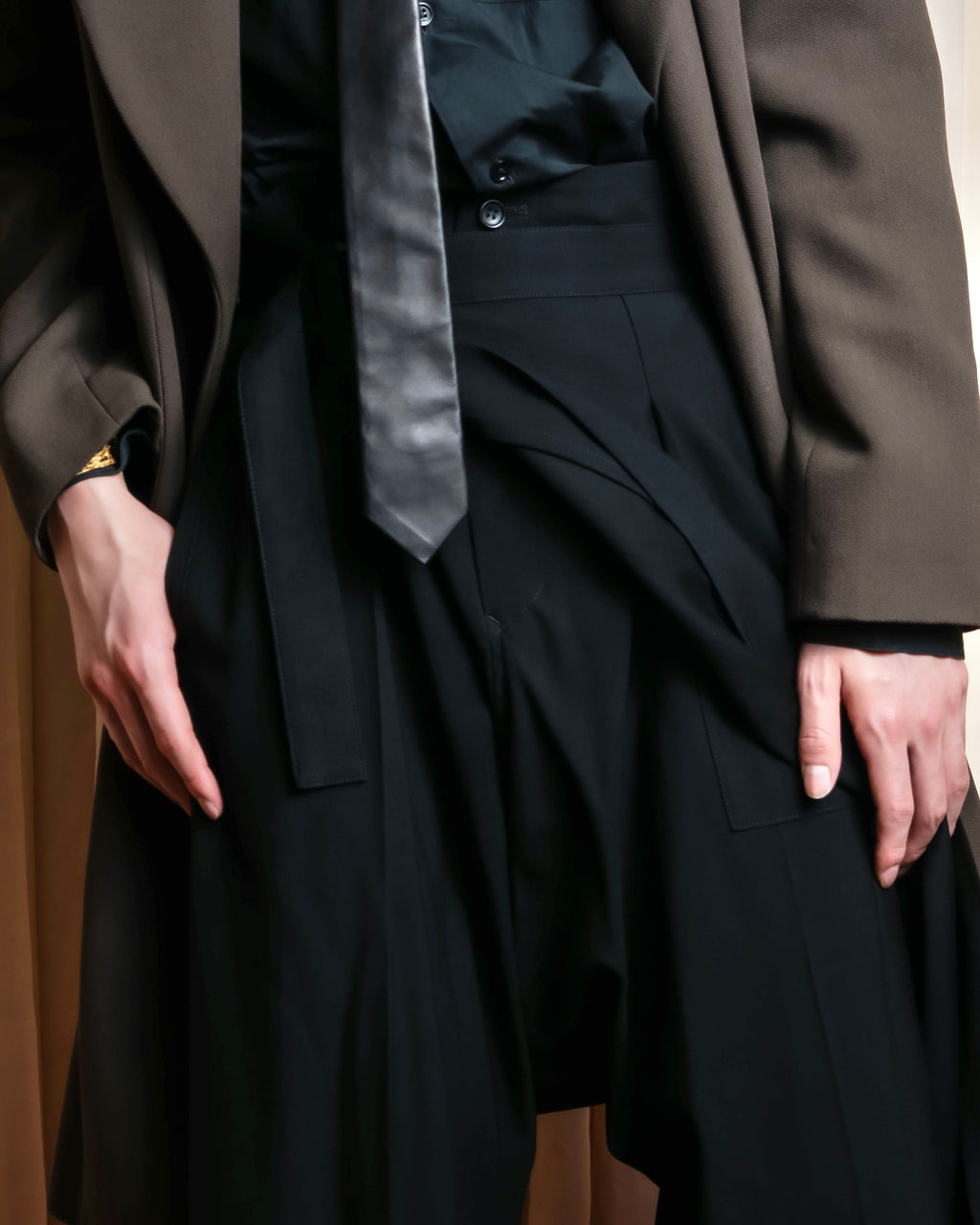 "YOHJI YAMAMOTO +NOIR" Asymmetrical slit sarouel slacks