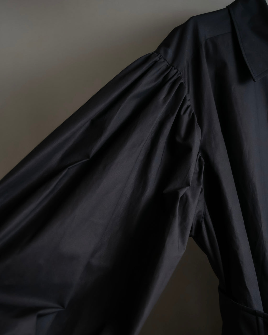 "KIMHĒKIM" Bondage corset belt design shirt dress