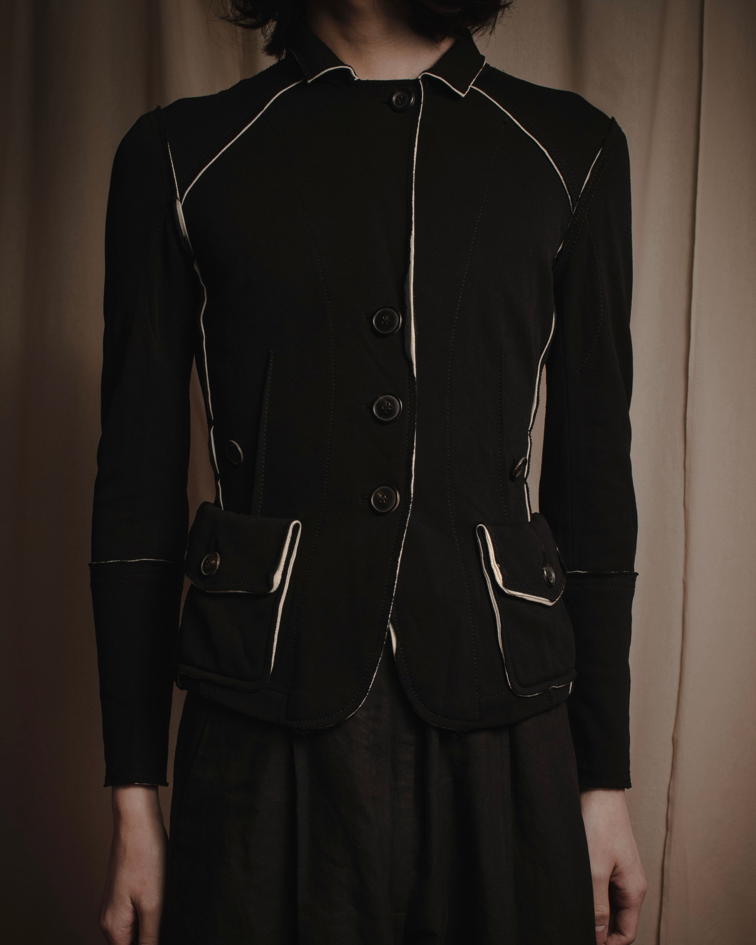 "Donna Karan" Contrast piped tailored jacket