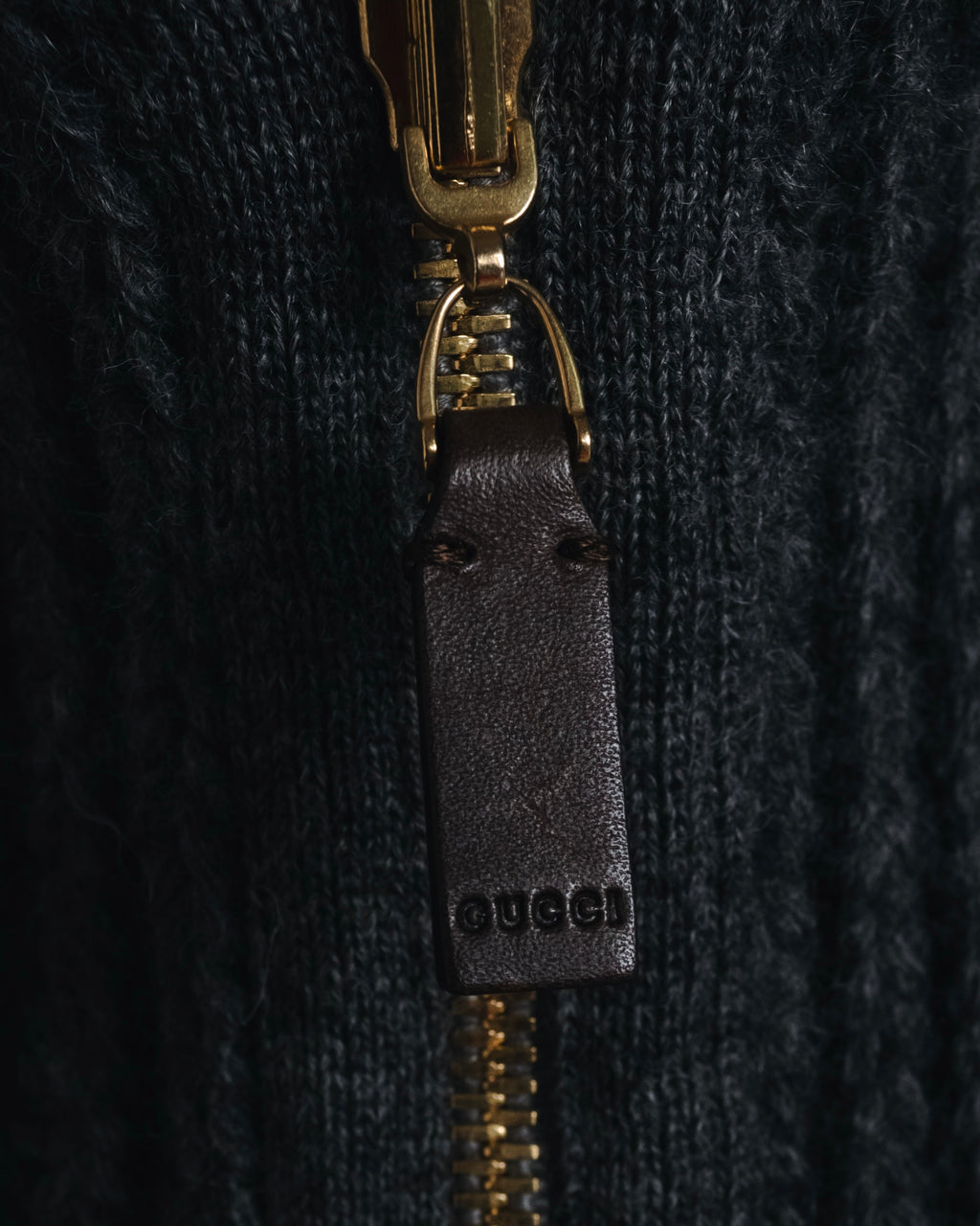 "GUCCI" 2010-11AW ribbed zip-front fringe knit vest
