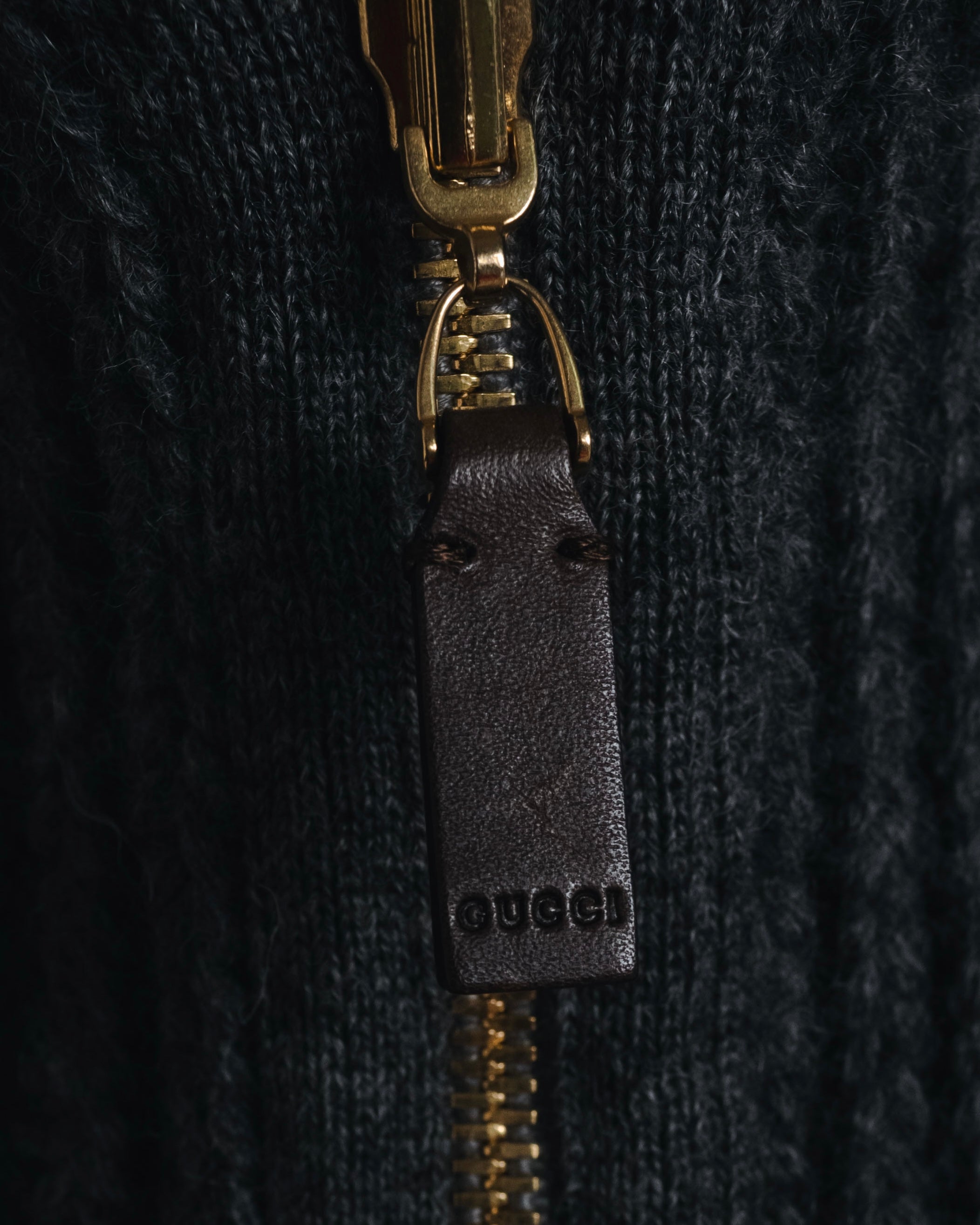 "GUCCI" 2010-11AW ribbed zip-front fringe knit vest