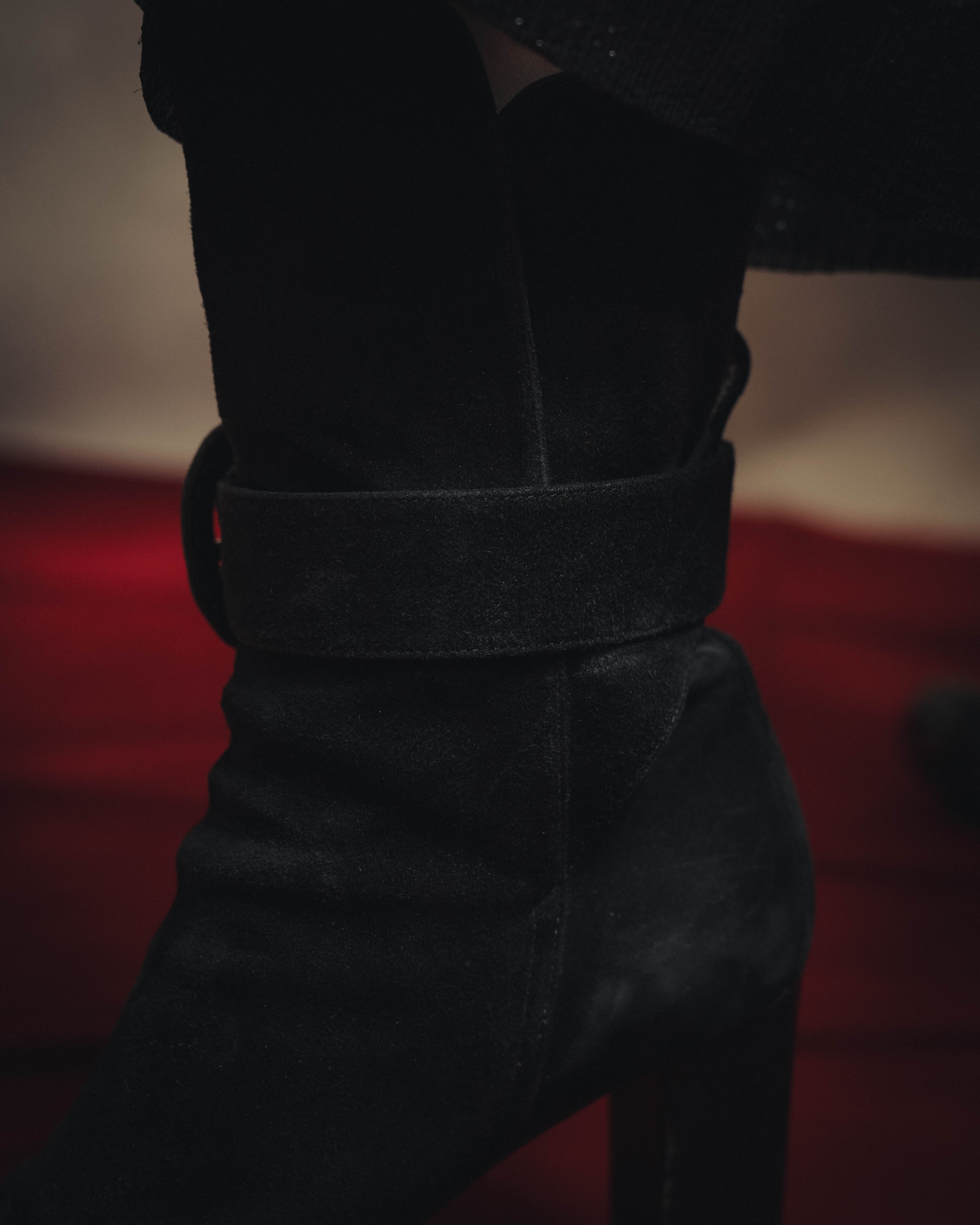 -SPECIAL- "Hermès" 90's-00's Margiela era fold-over black suede belt boots