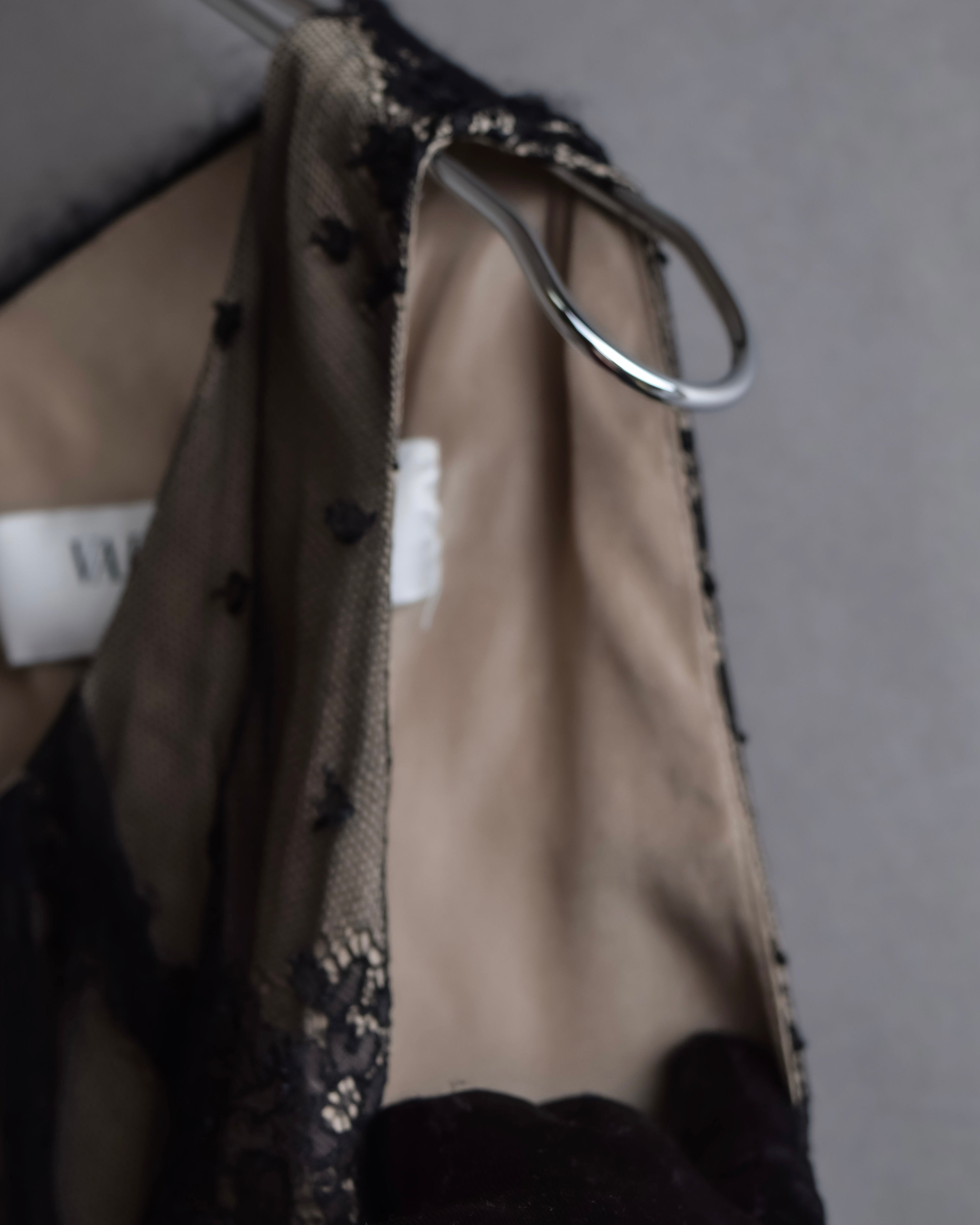 "VALENTINO" Lace layered ribbon design sleeveless dress