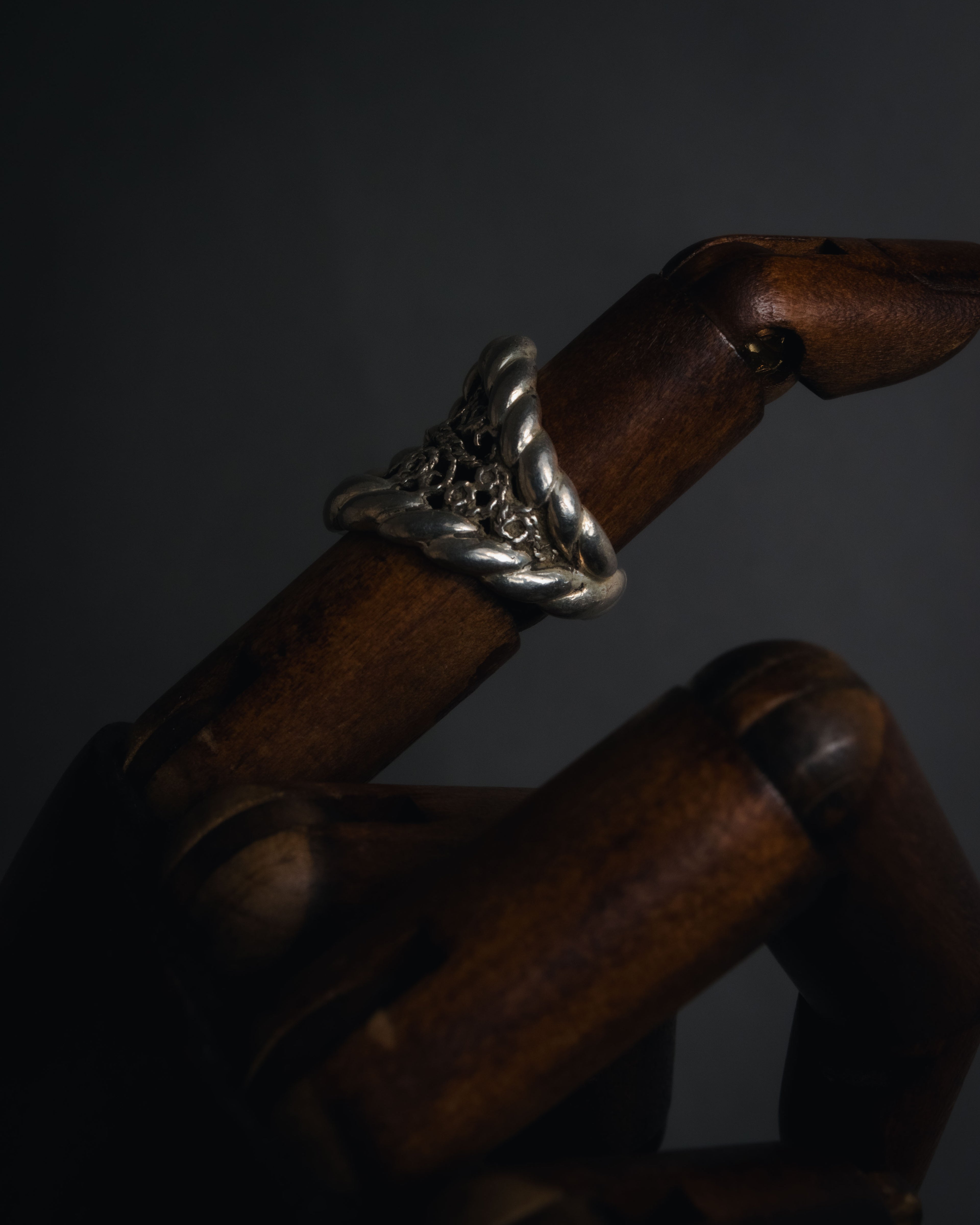 "Christian Dior" Rope-edged filigree signet ring