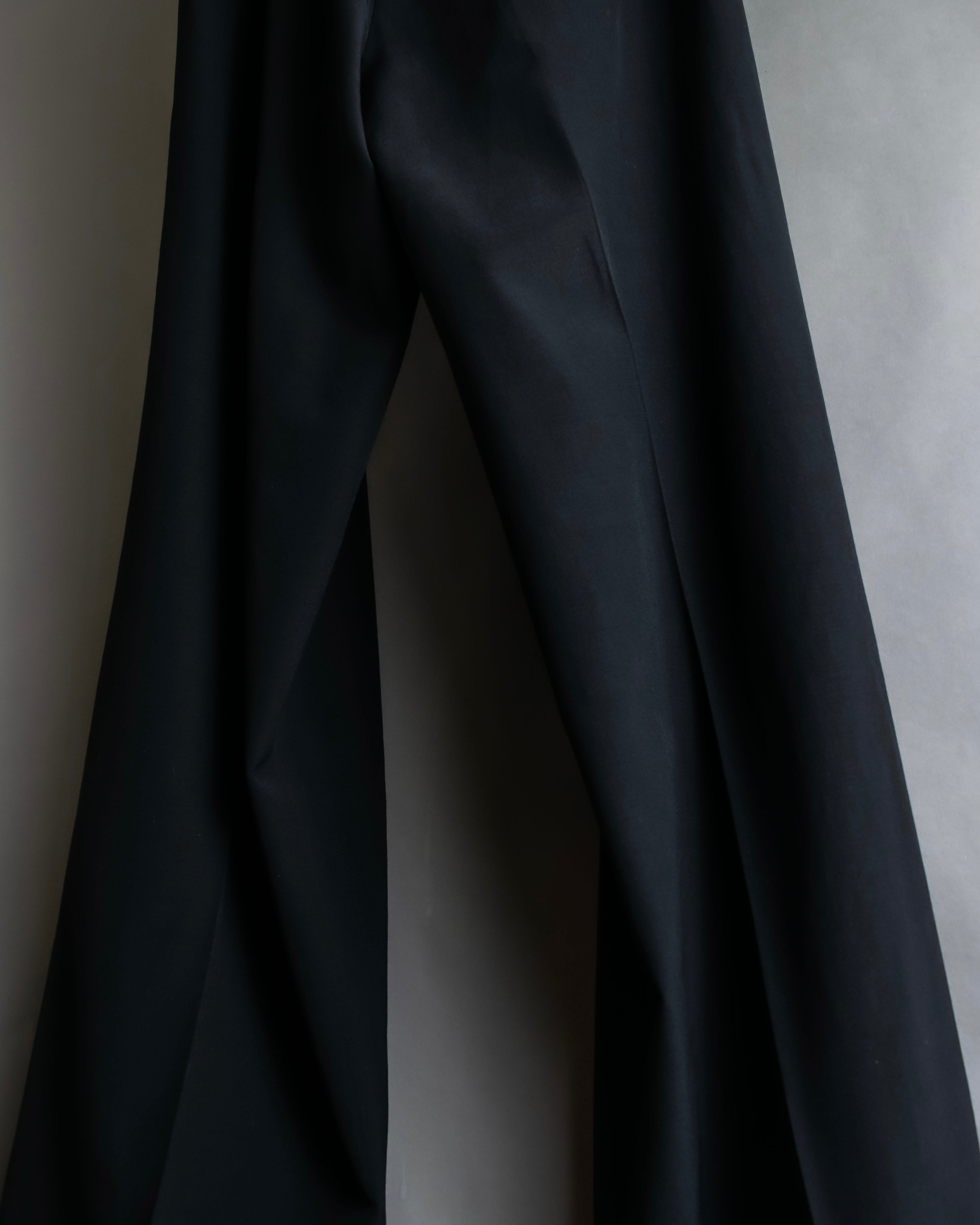 "JEAN PAUL GAULTIER FEMME"
 High-waisted straight draping slacks