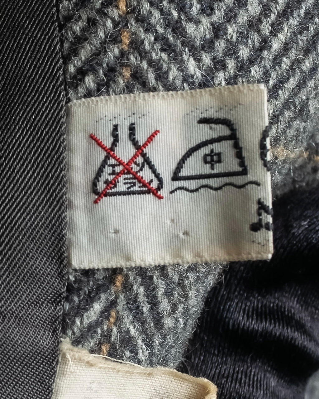 "BURBERRYS" Fine check pattern herringbone coat