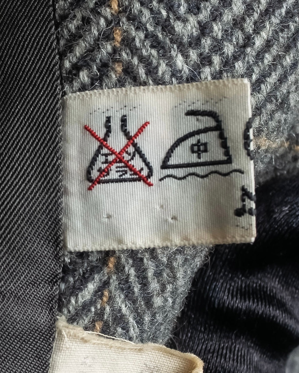 "BURBERRYS" Fine check pattern herringbone coat