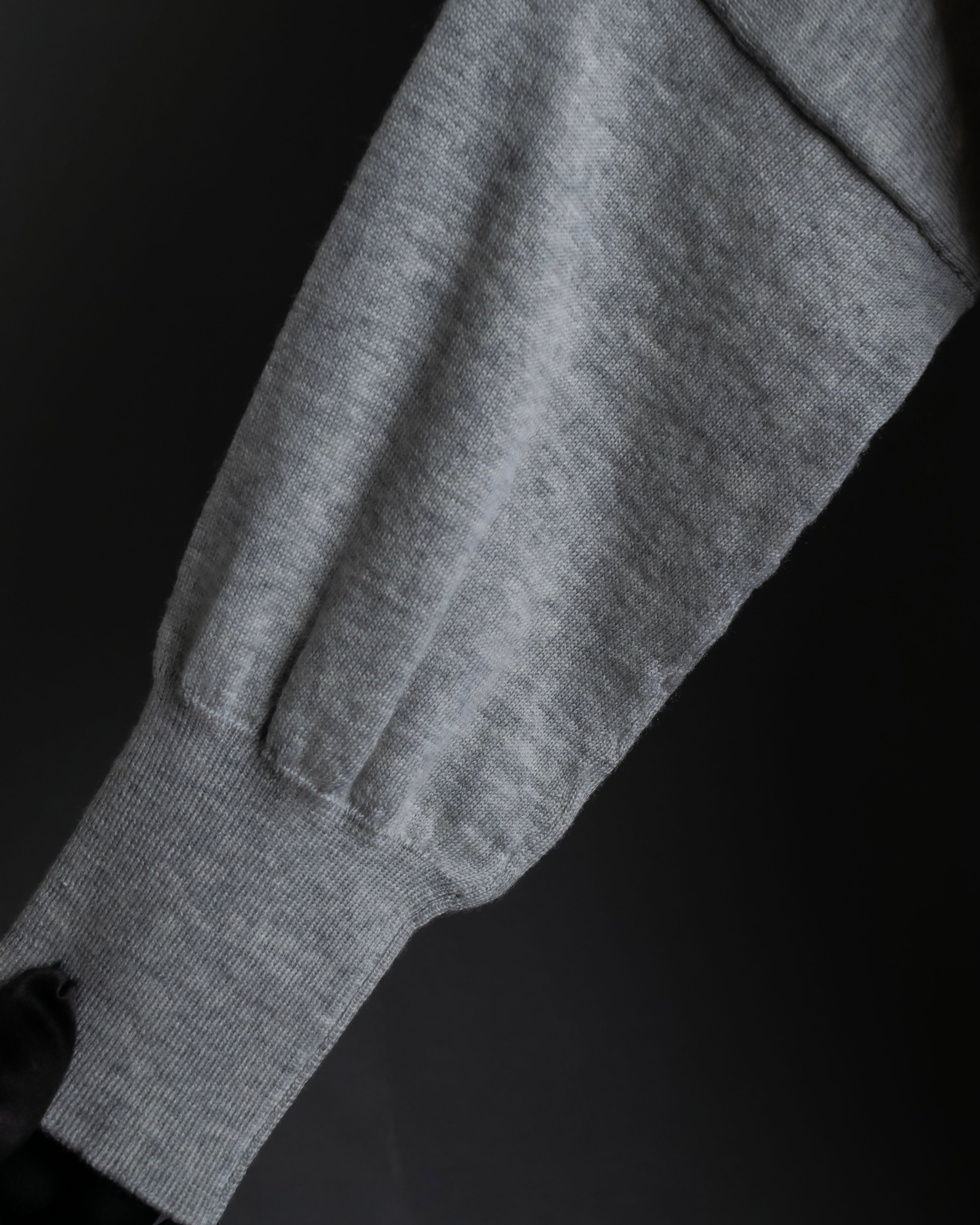 "JIL SANDER" Solid texture V neck mixed knit