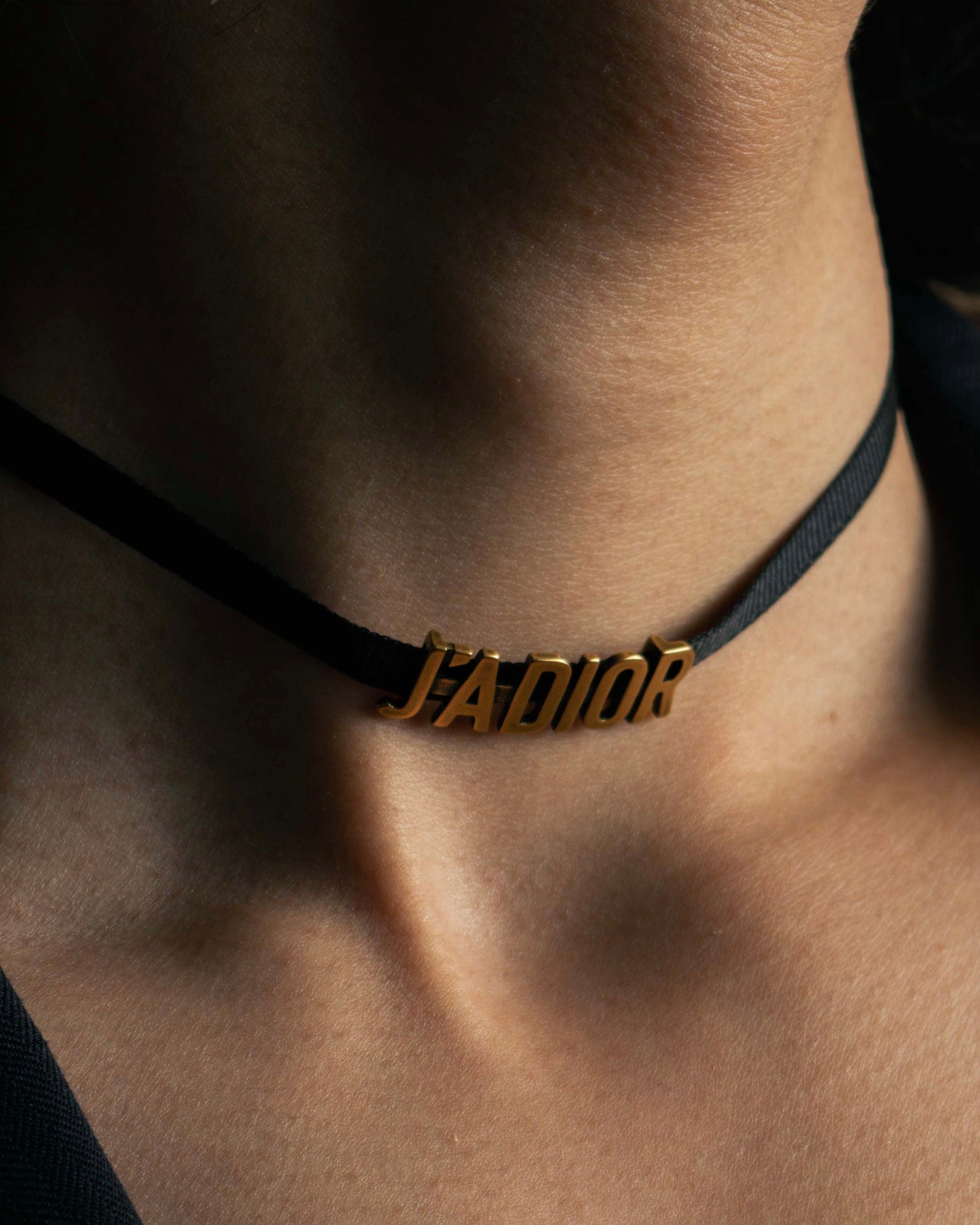 "Christian Dior" J’ADIOR motif design choker