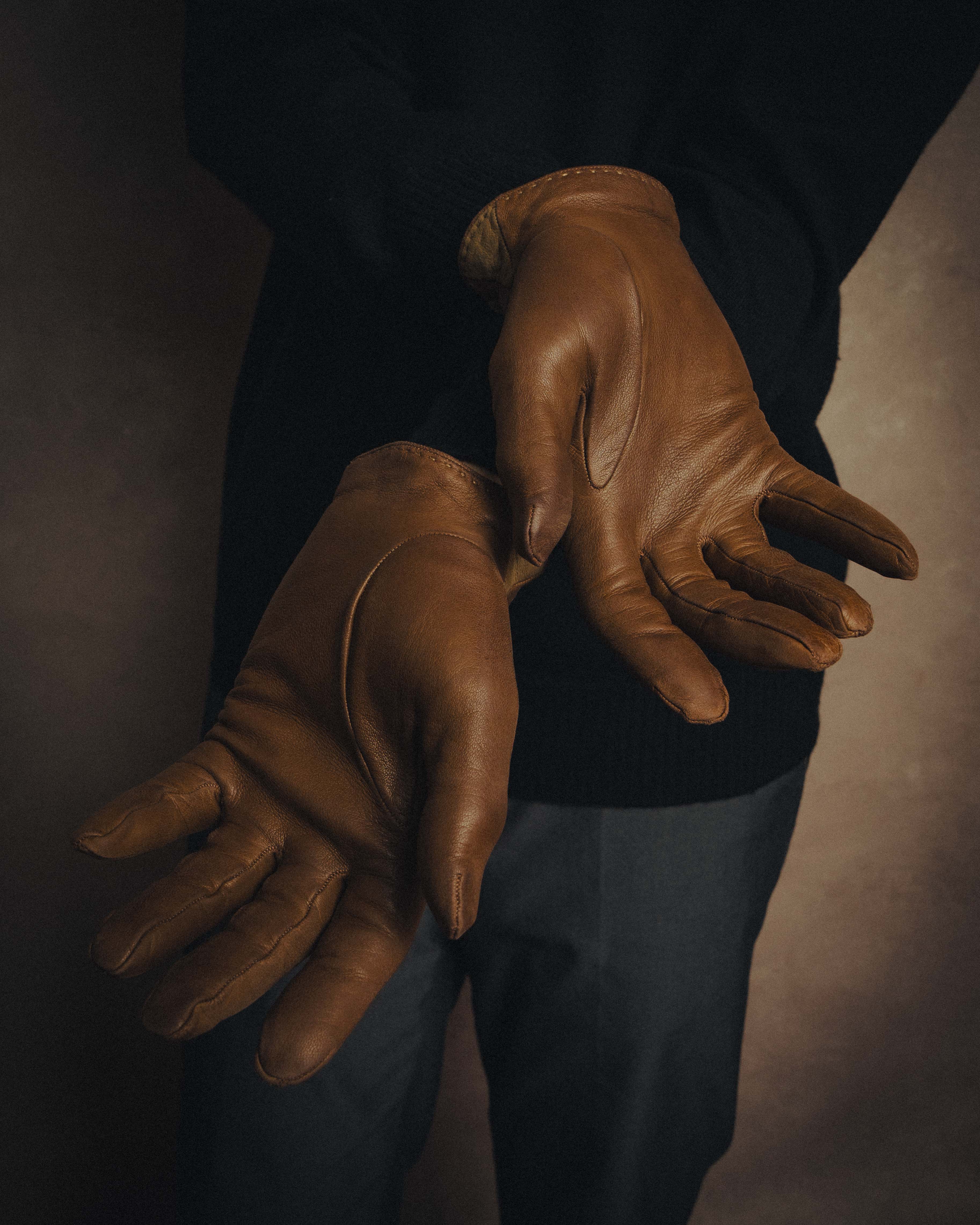 -SPECIAL- “HERMÈS” 80’s-90’s Chaine d’ancre leather gloves