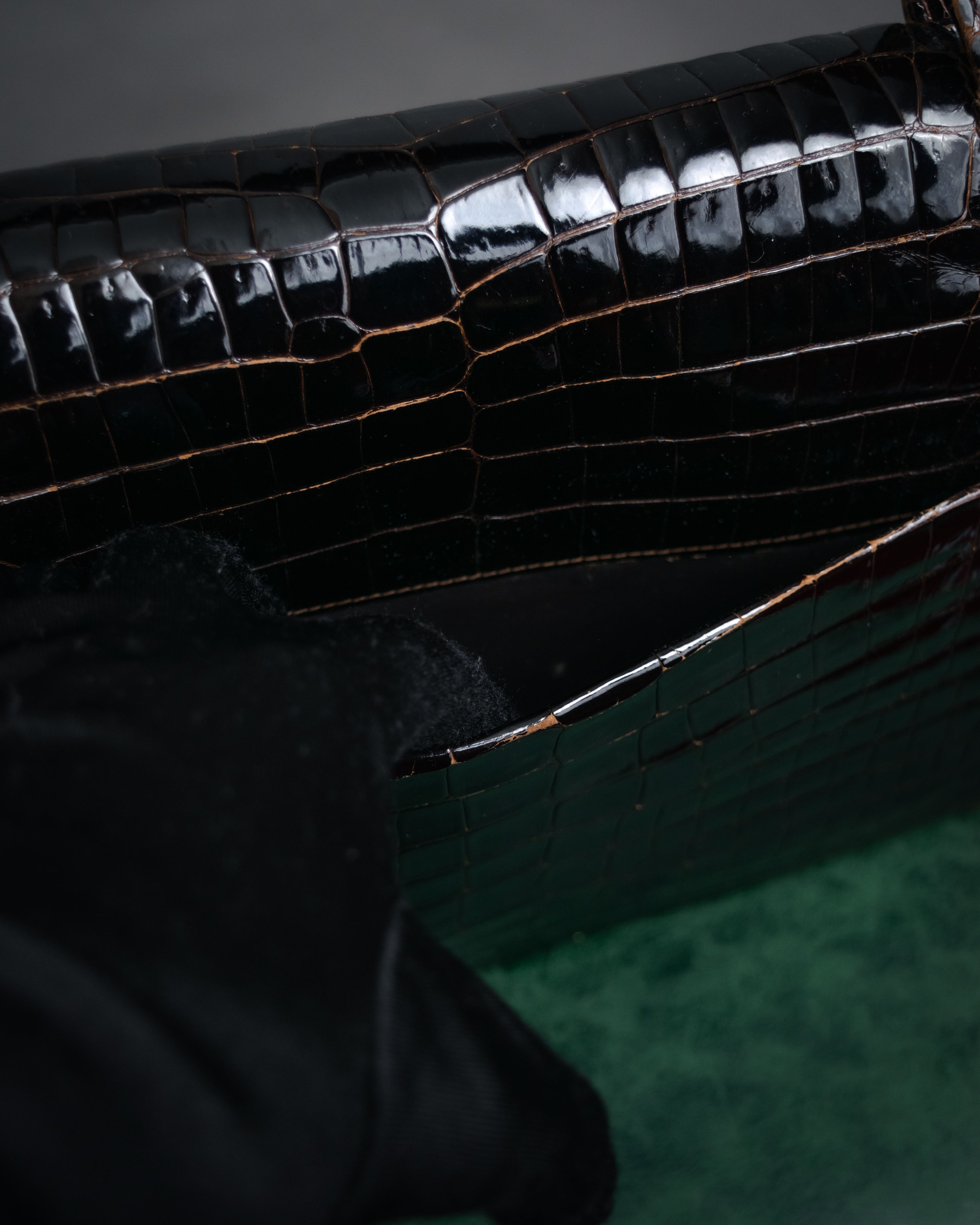 –SPECIAL– “GUCCI” 50’s-60’s Crocodile leather top handle bag