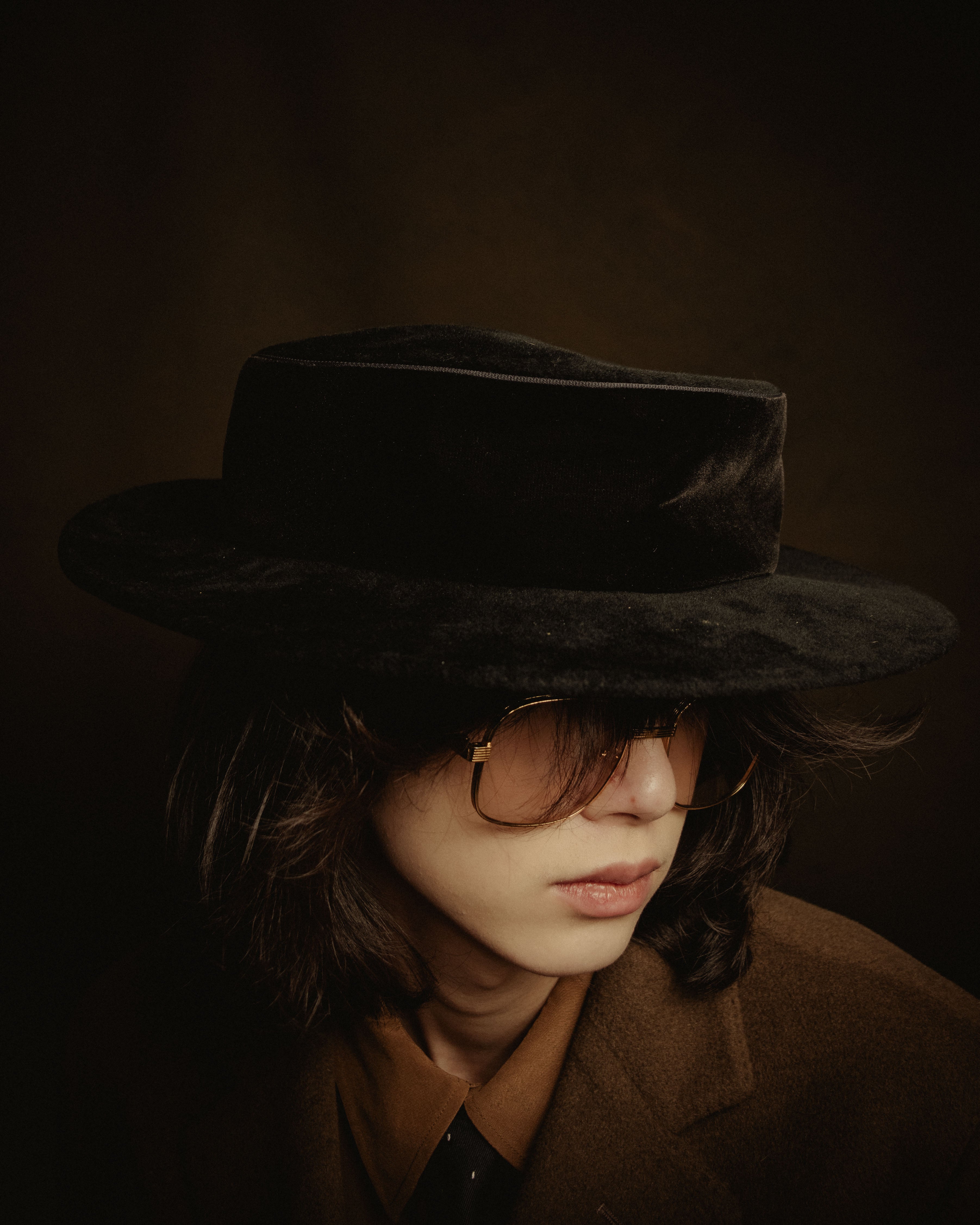 –SPECIAL– "CHANEL" 80’s fur felt velour boater hat