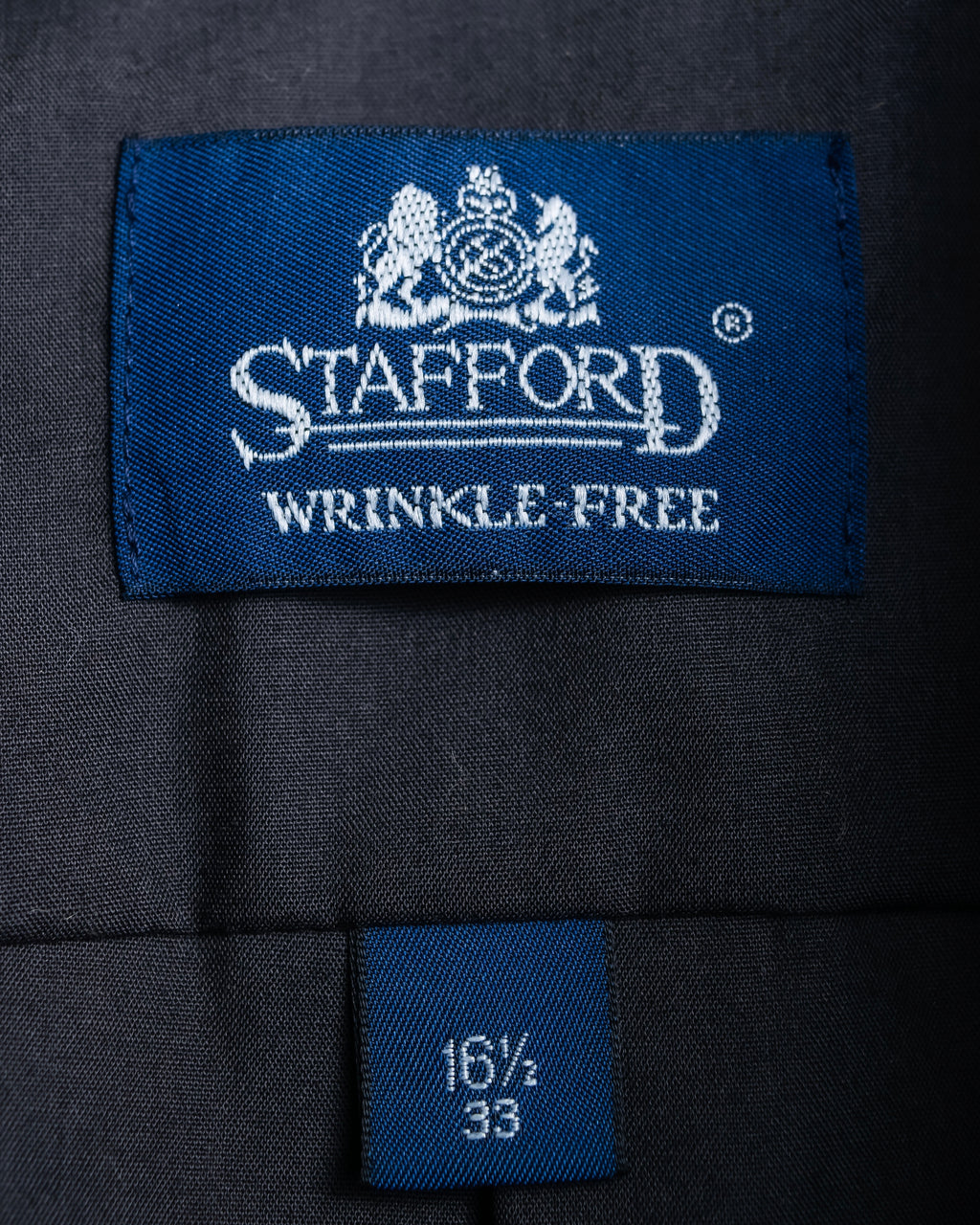 "STAFFORD" Beautiful glossy regular collar shirt