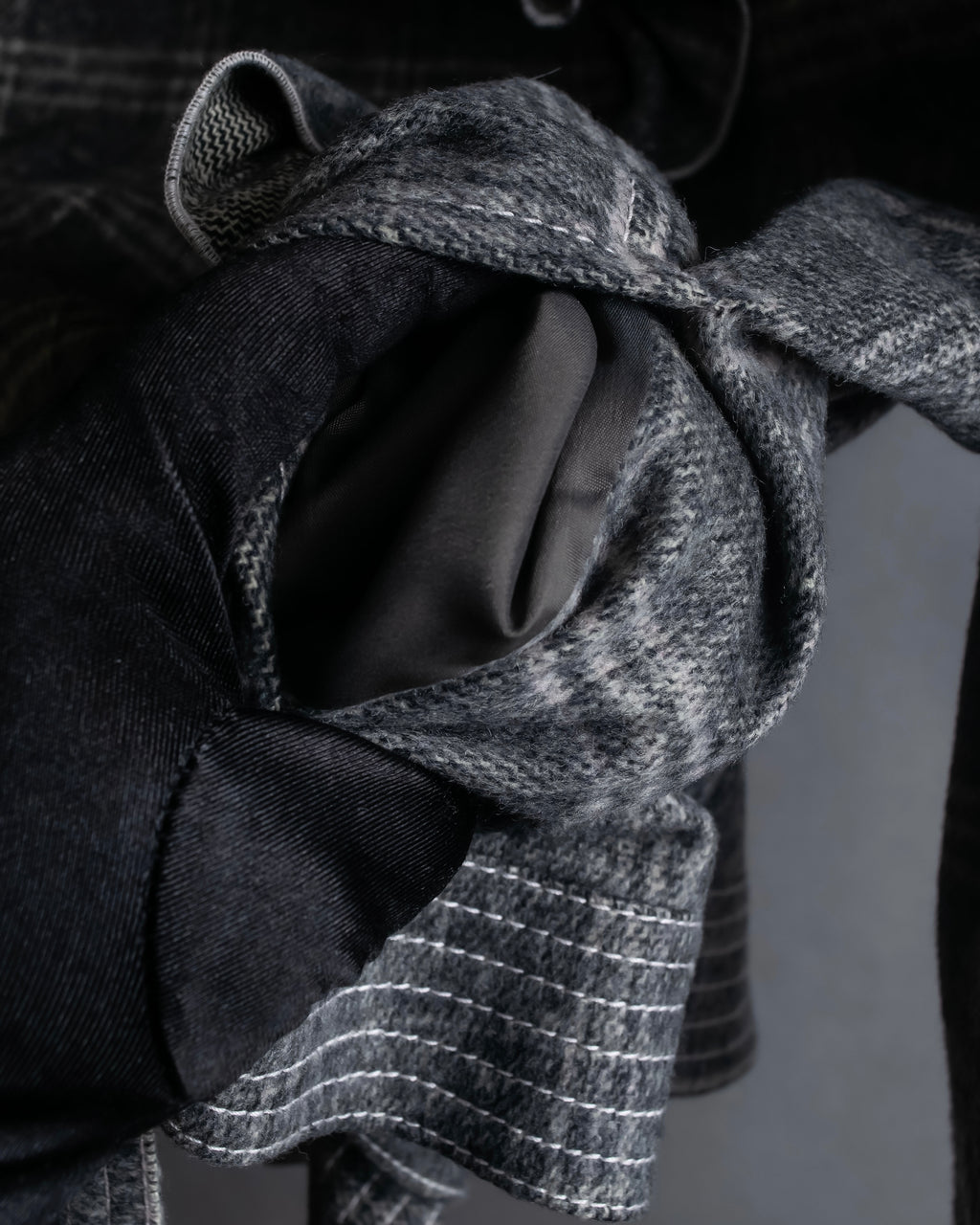 お取り置き分 "VALENTINO" Belted ruffle detail short jacket