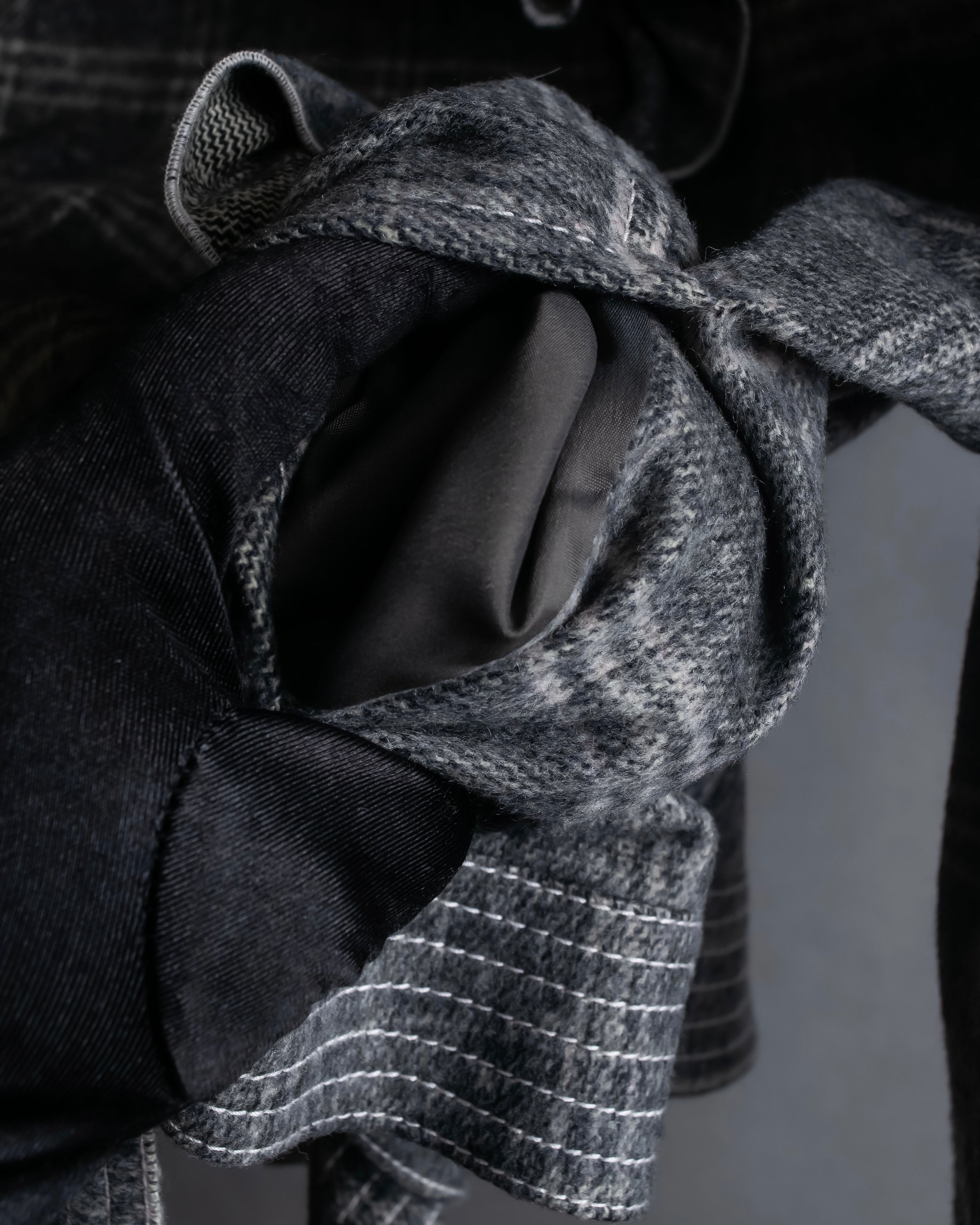 お取り置き分 "VALENTINO" Belted ruffle detail short jacket