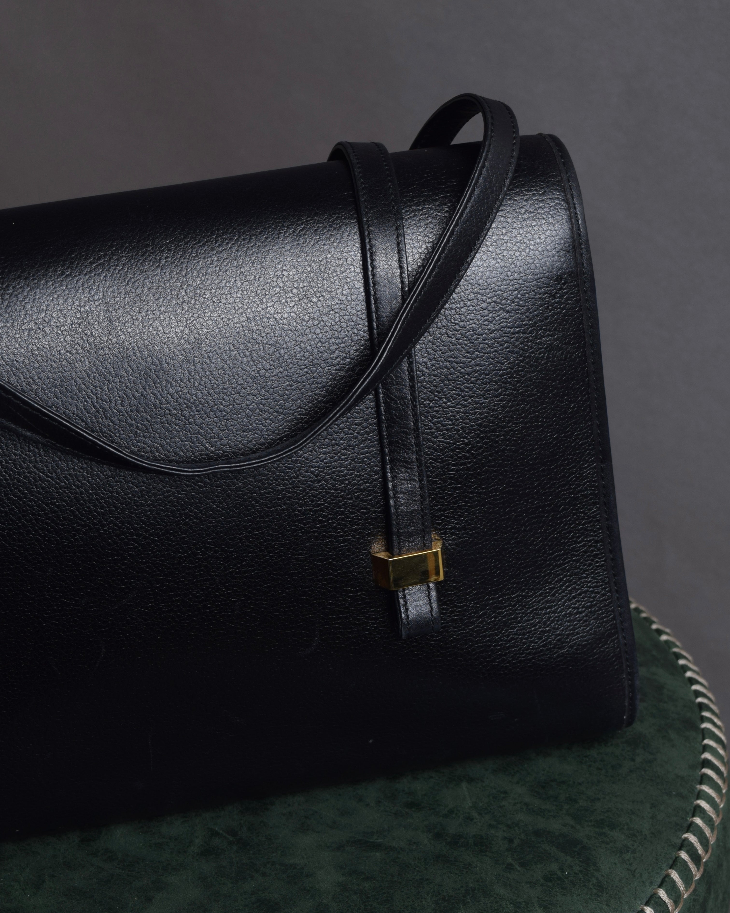 "Christian Dior" Structured flap design gold clasp leather bag