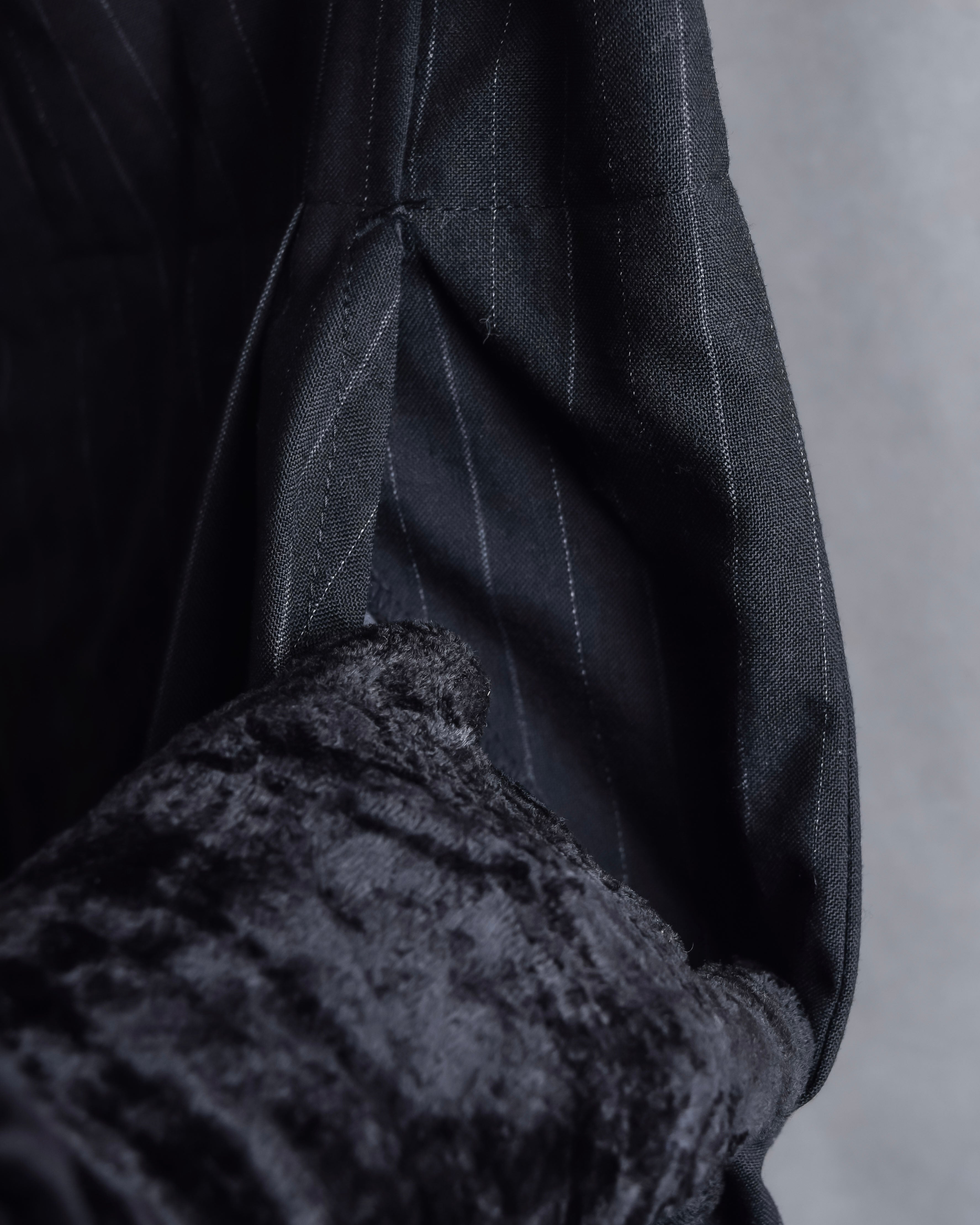 "YOHJI YAMAMOTO FEMME" 10AW Pinstripe pattern tuck wide slacks