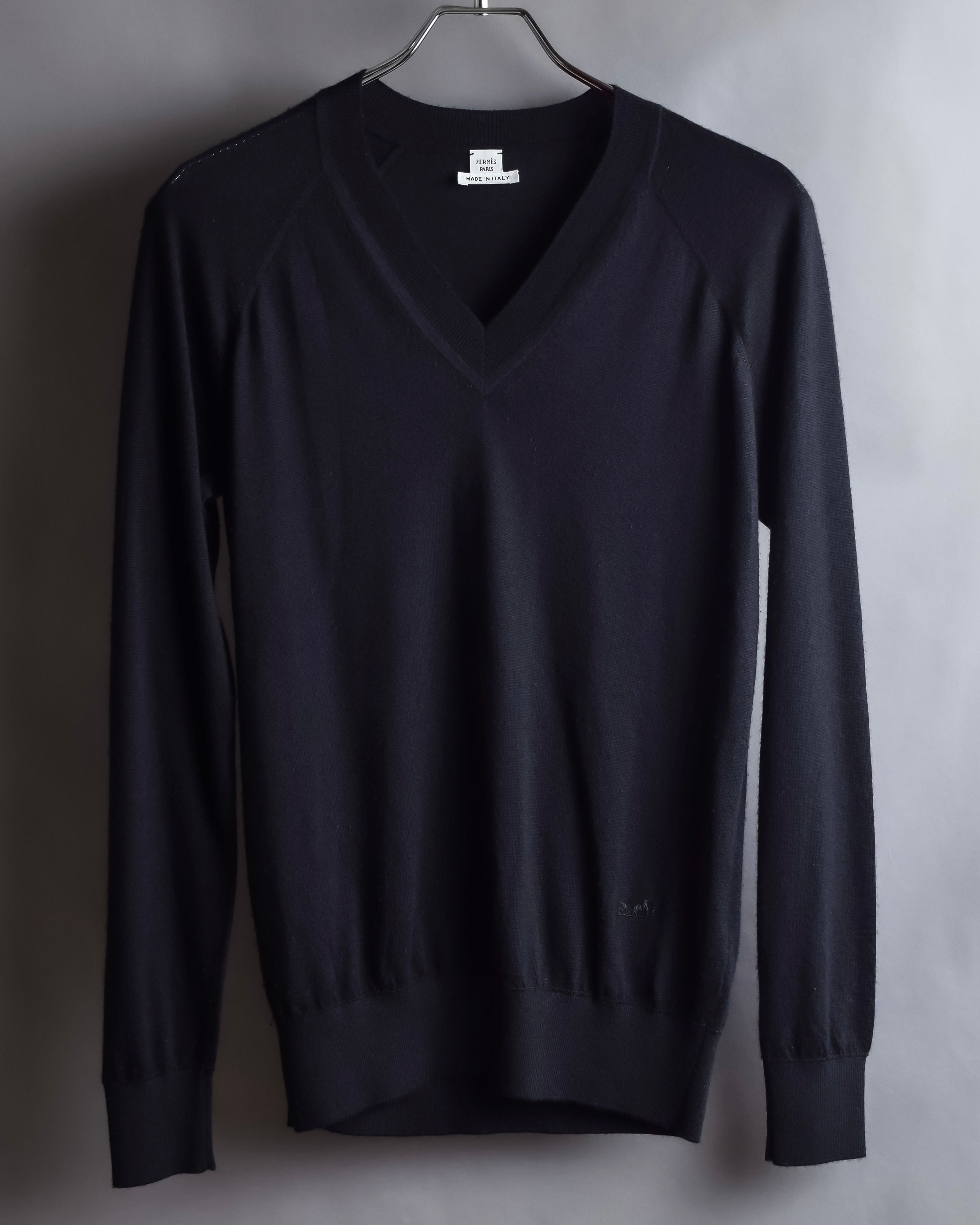 "HERMES" Cashmere silk blend V-neck knit