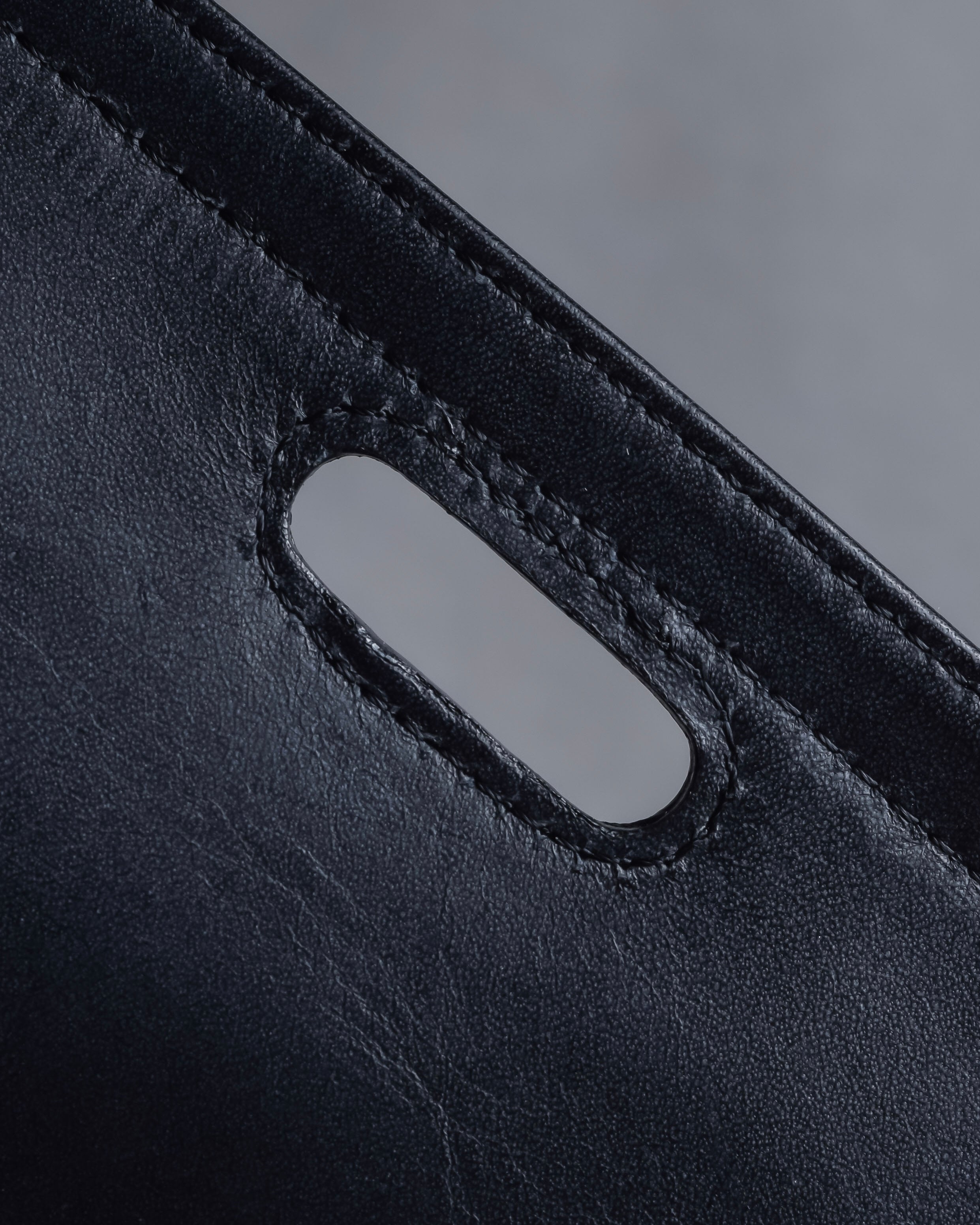 "PIERRE BALMAIN" Horizontal design grain leather 2way shoulder bag