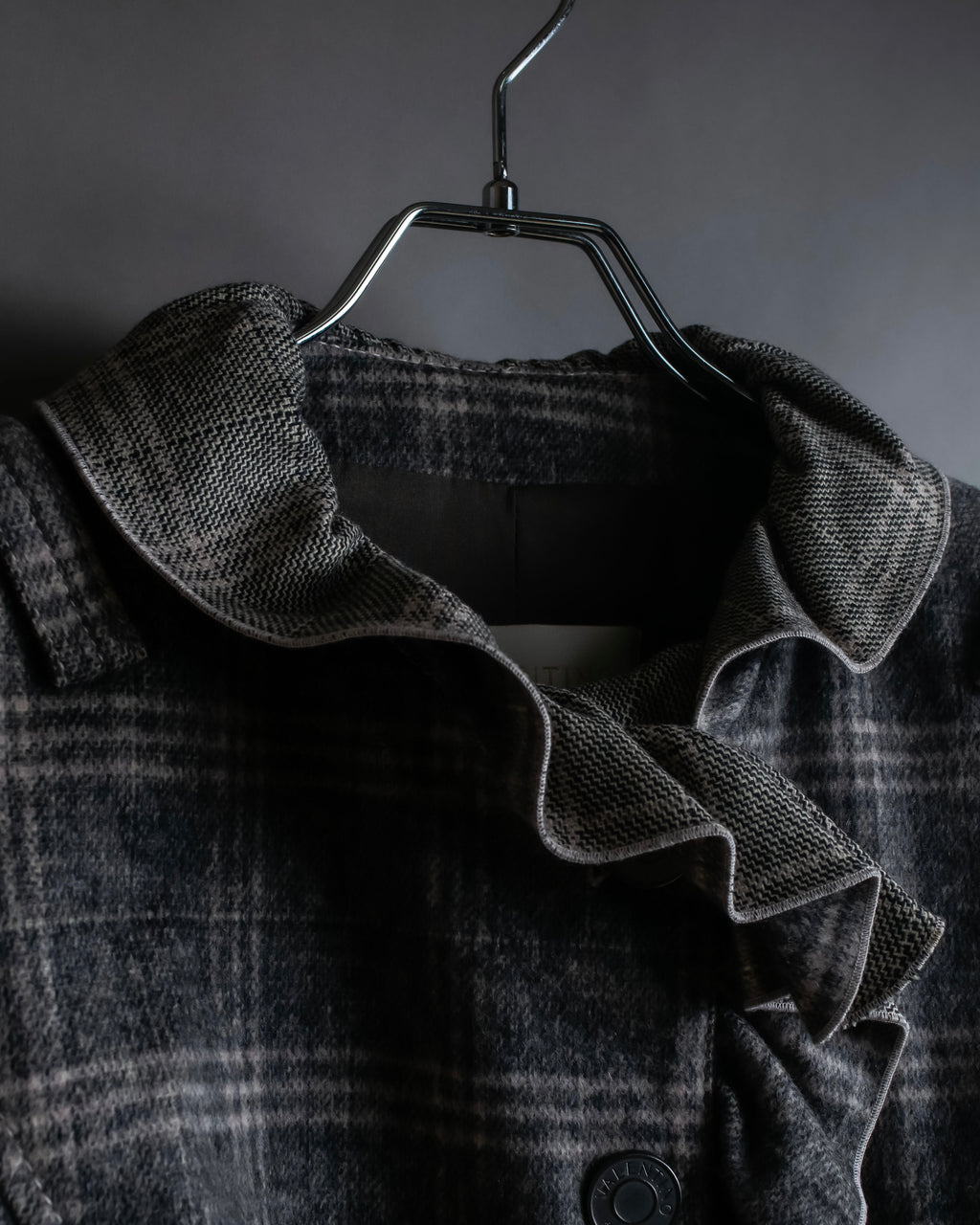 お取り置き分 "VALENTINO" Belted ruffle detail short jacket