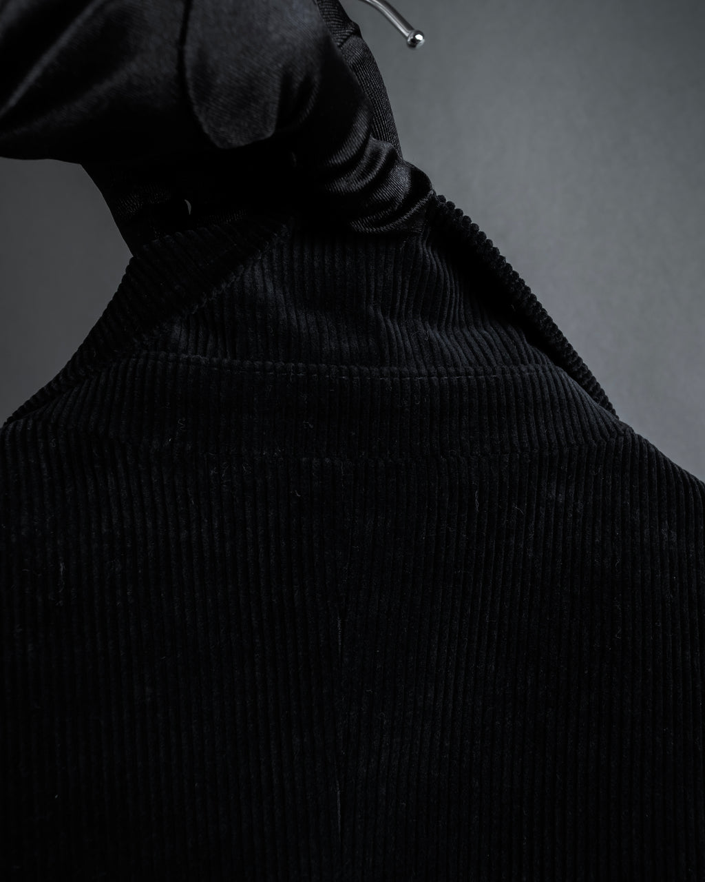 "dunhill" Classically tailored corduroy jacket