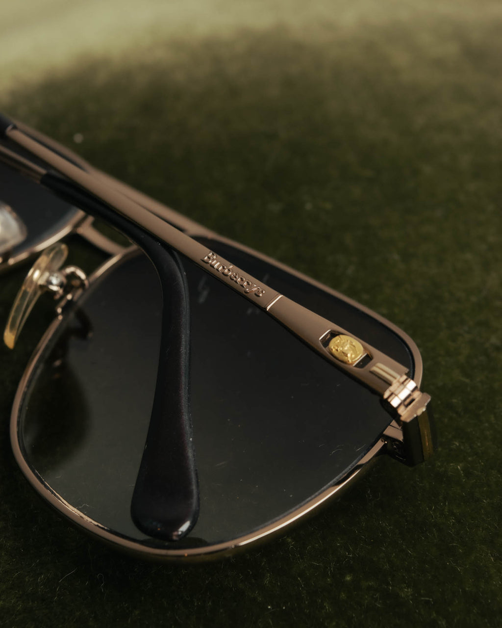 "Burberrys" 90's Classic metal aviator sunglasses