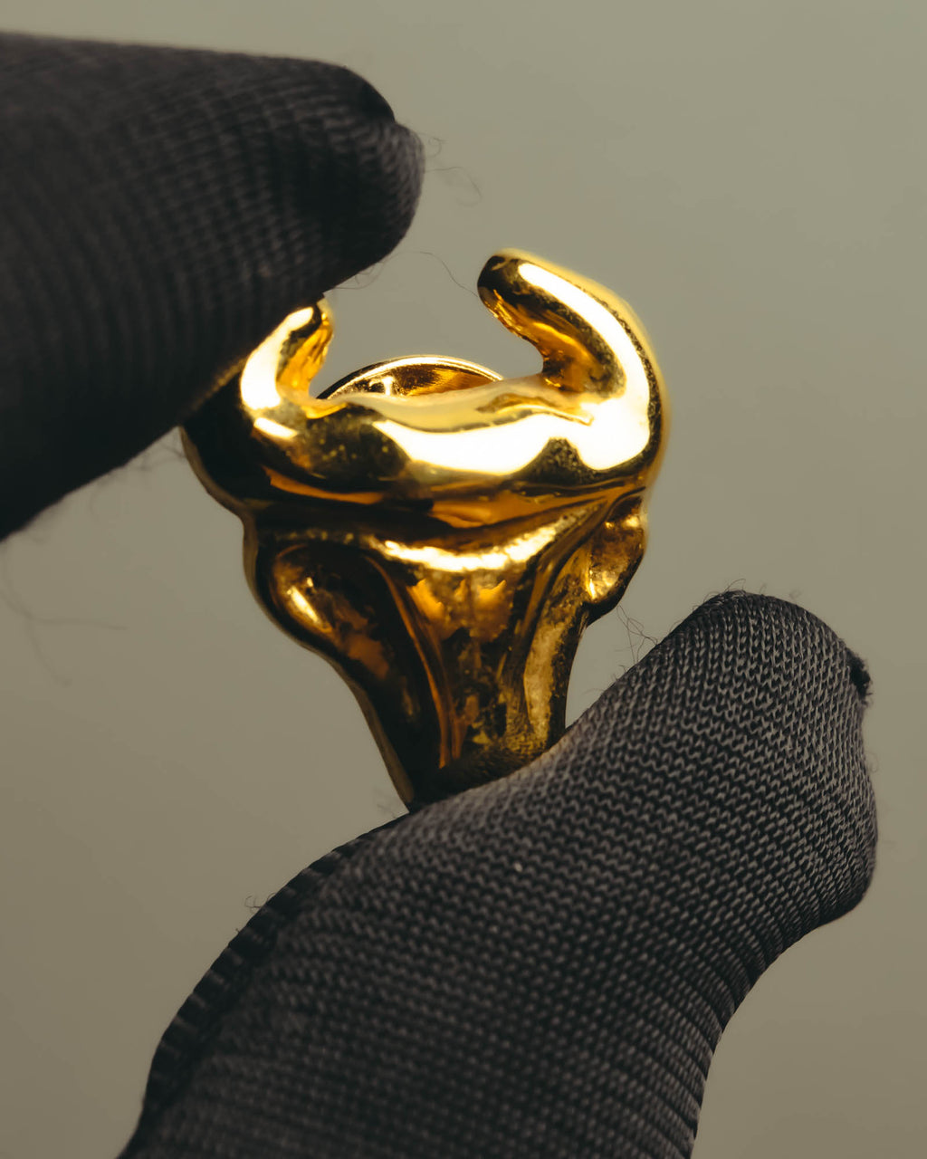 "Crédit Agricole" 90's Gold bull lapel pin