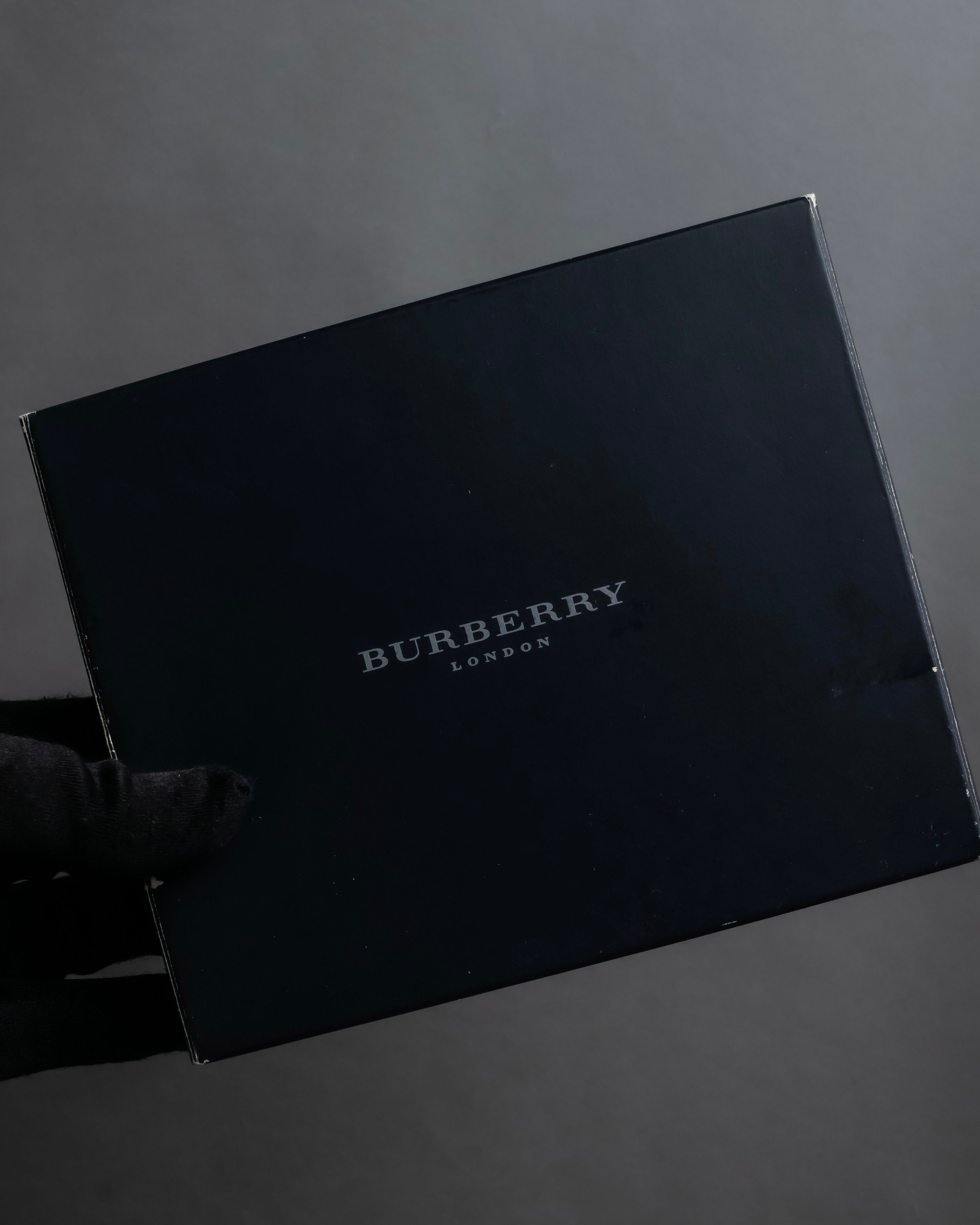 "BURBERRY" Equestrian Knight design leather belt