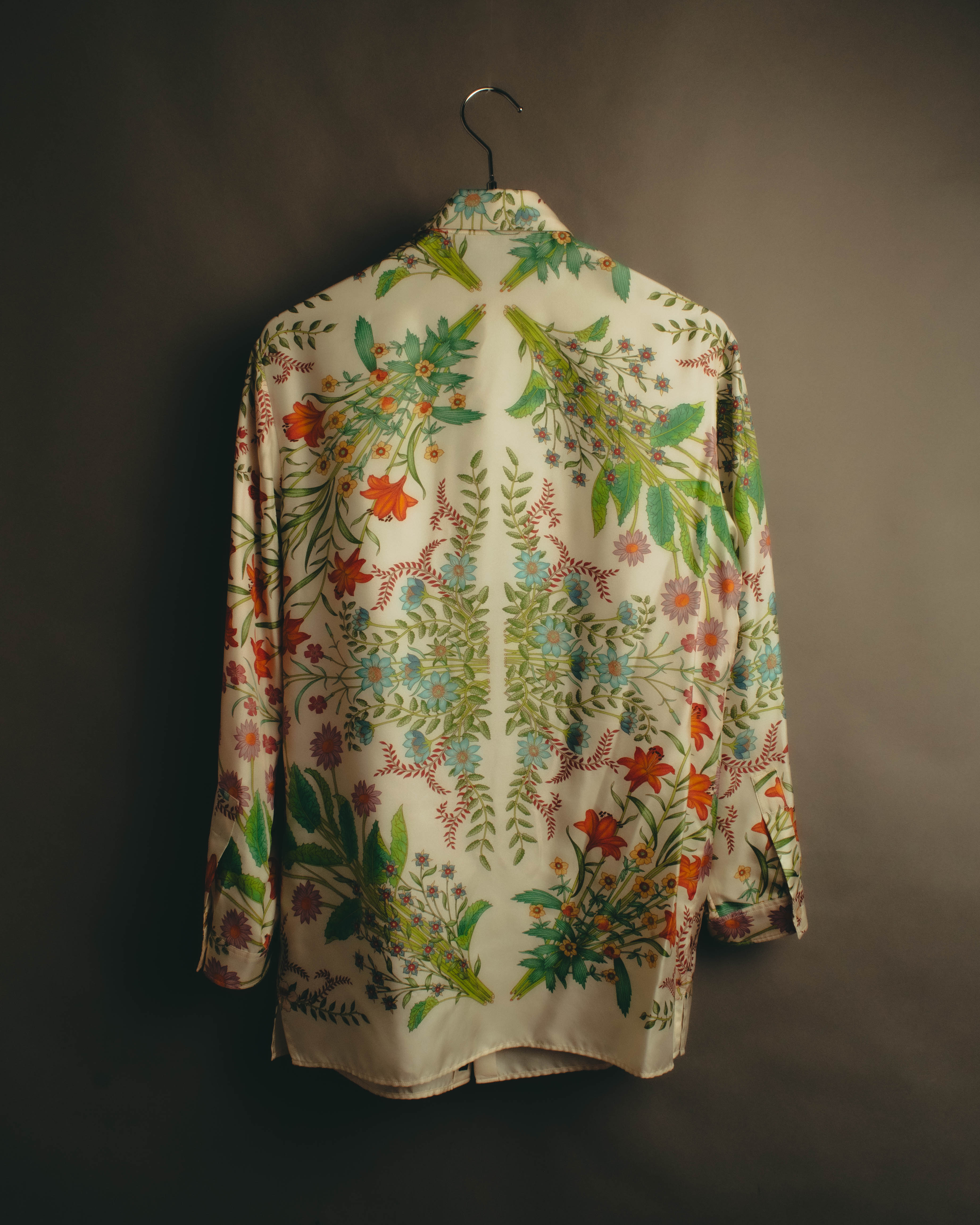 -SPECIAL- “GUCCI” 2015-2022 Botanical printed silk shirt