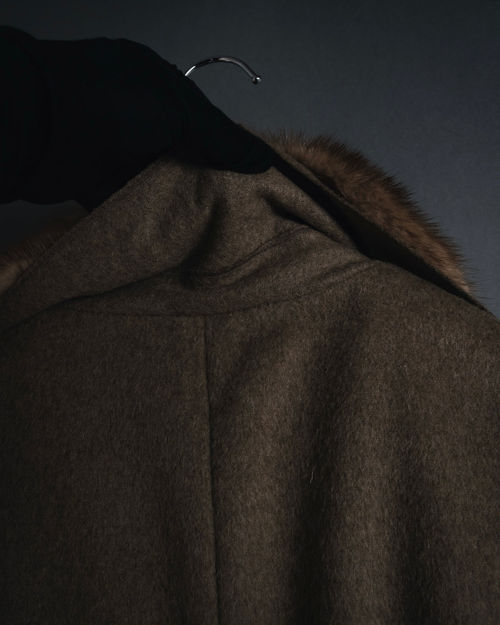 "PRADA" 90’s-00’s embellished fur-collar stretch tech coat