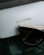 "VALENTINO" Two-tone Rockstud design sunglasses