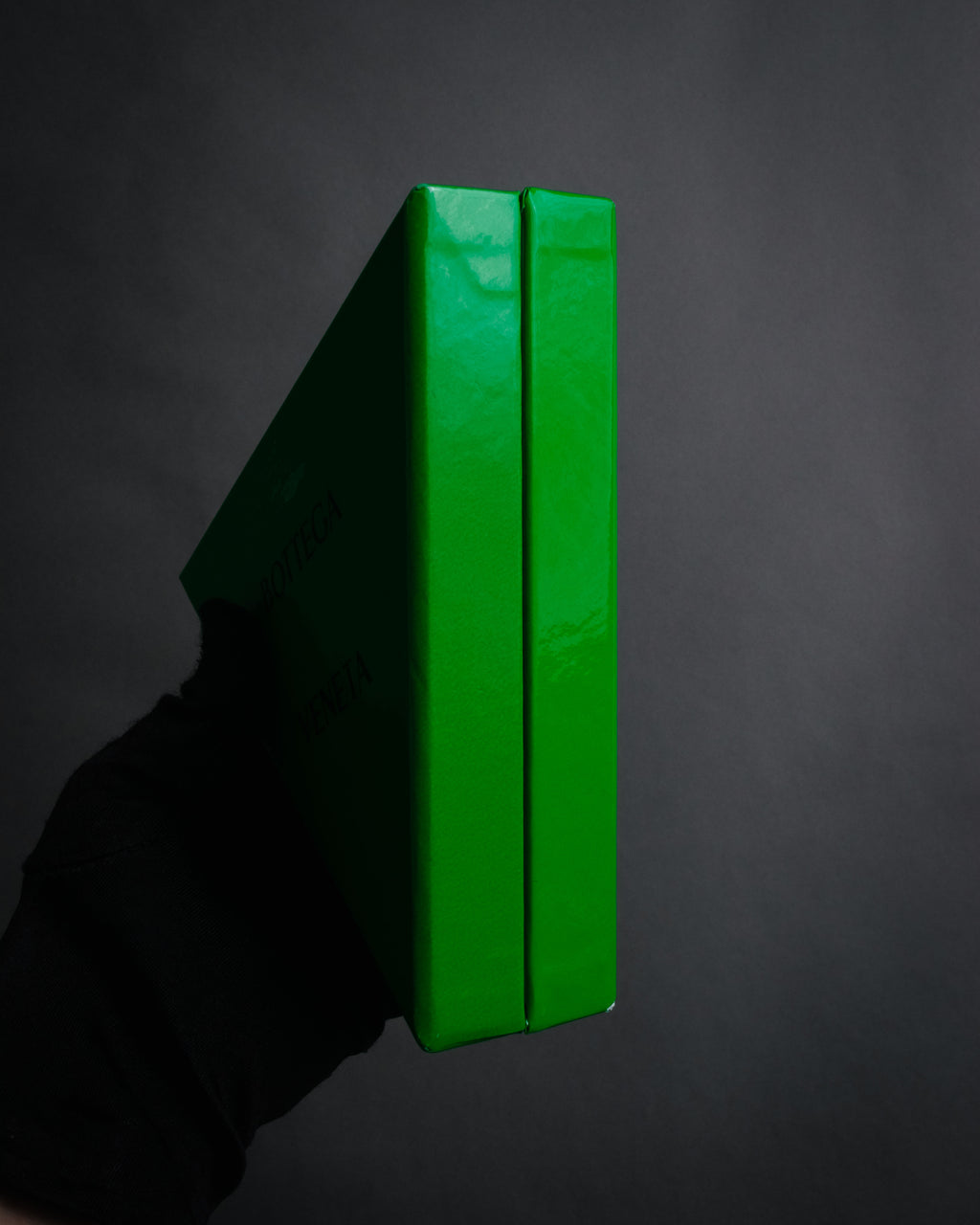 “BOTTEGA VENETA” 2019-2024 Sculptural hinged bangle