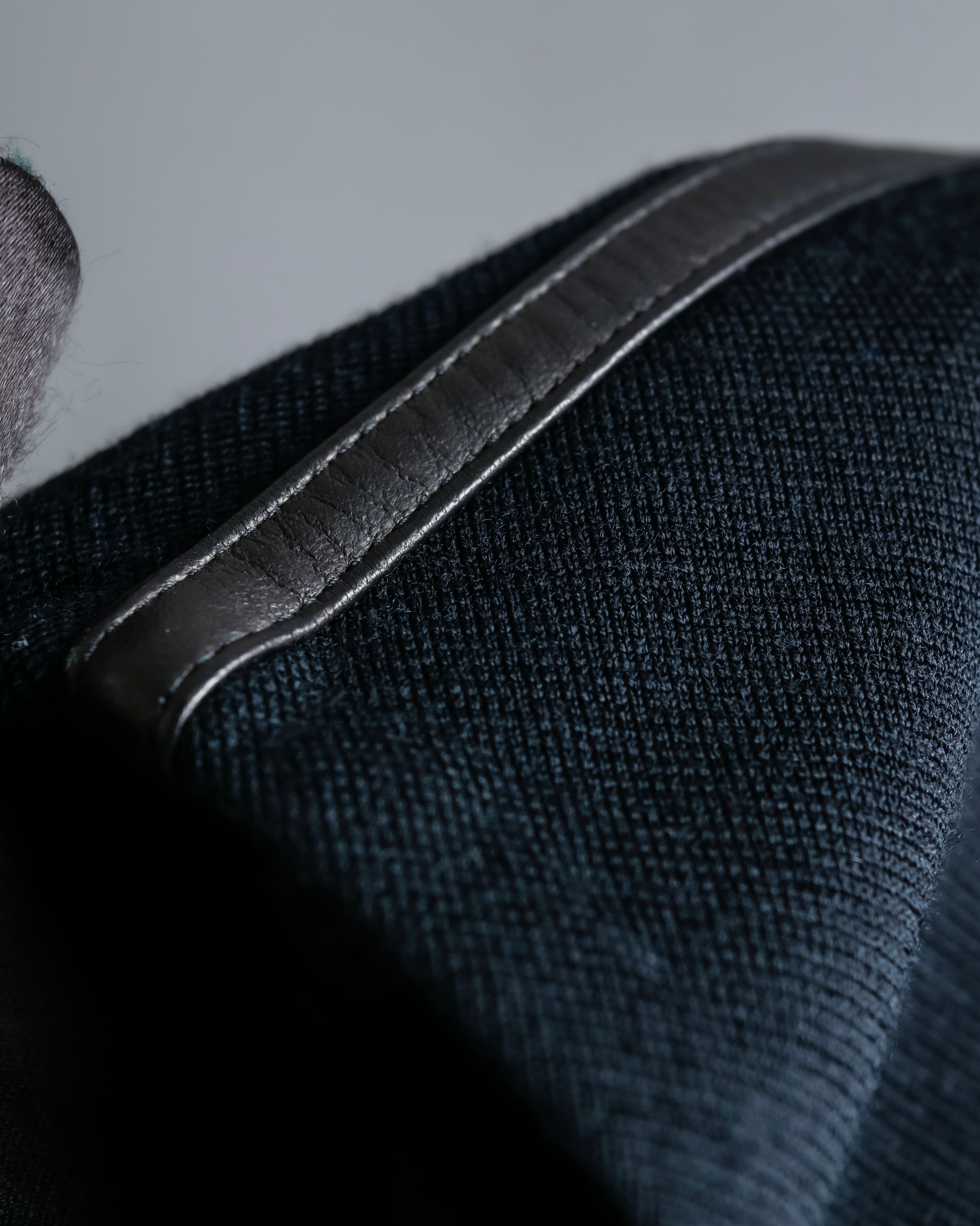 "GUCCI" Leather piping design box sleeve T-shirt