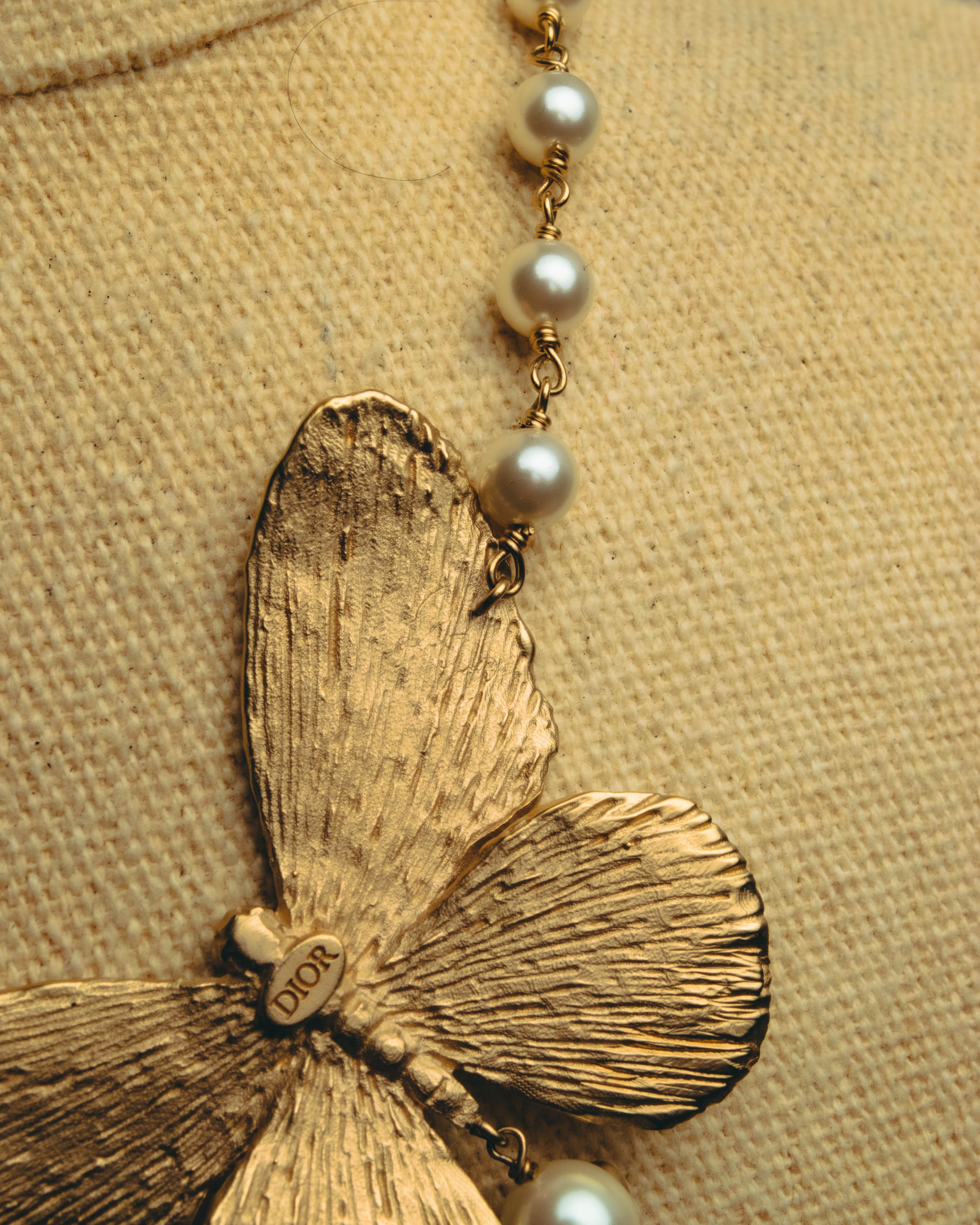 -SPECIAL- “Dior” 2023-24’s Sculpted butterfly pearl long necklace