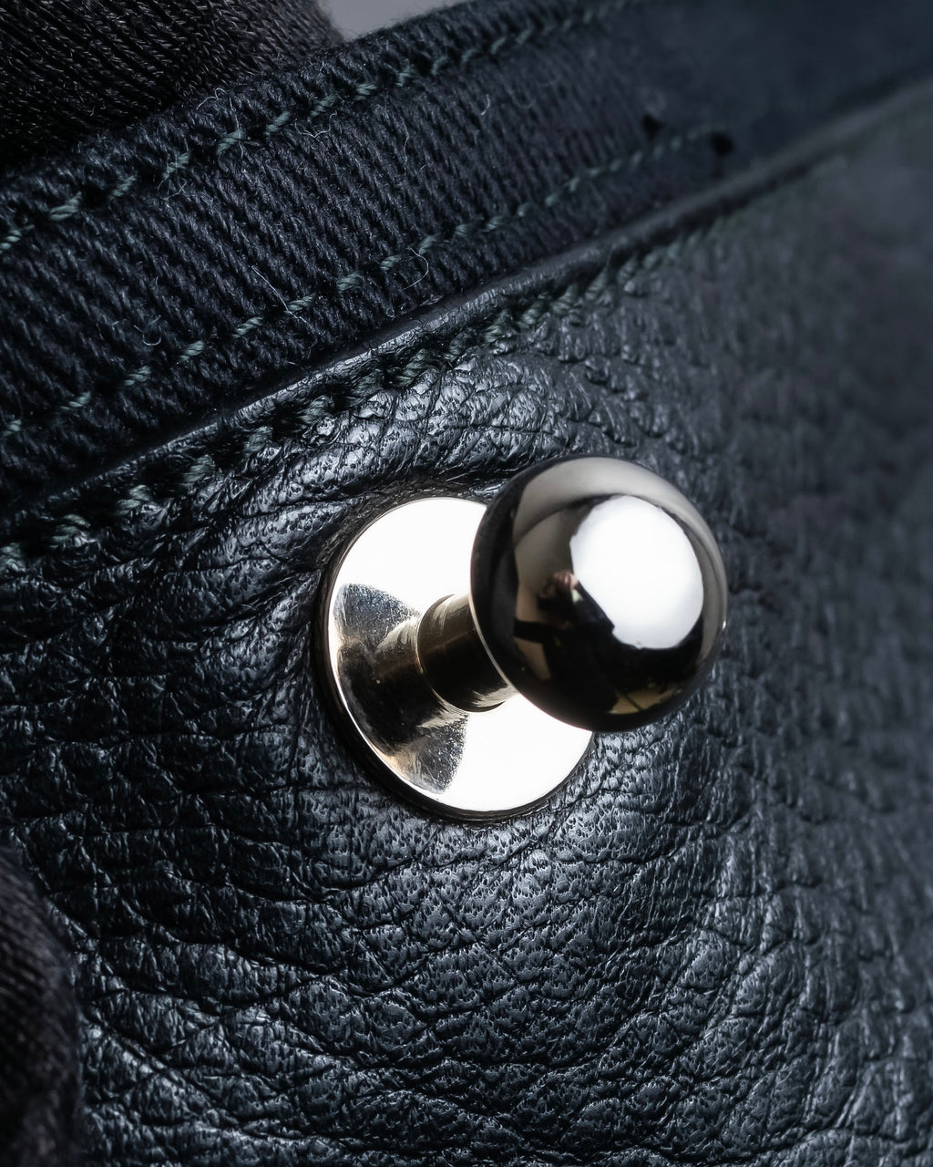 "YVES SAINT LAURENT" Muse Two series grain leather one-handle bag