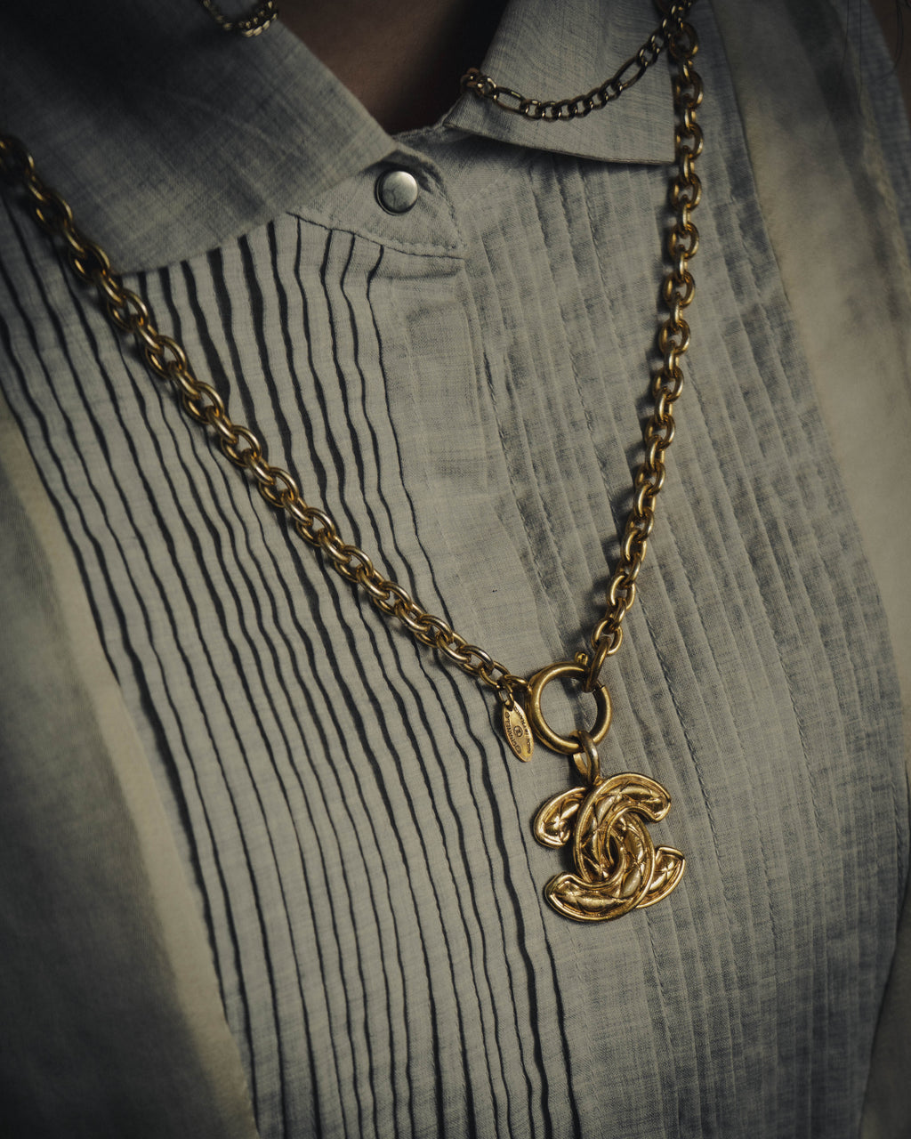 -SPECIAL- “CHANEL” 80’s-90’s Quilted cc pendant chain necklace