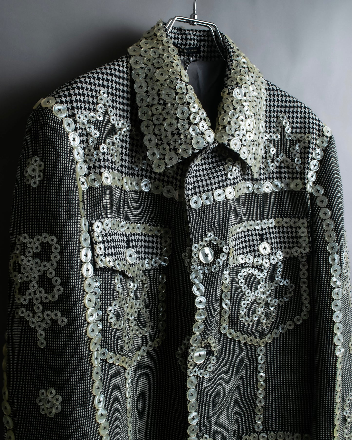 "YOSHIYUKI KONISHI" Countless button design stand collar blouson