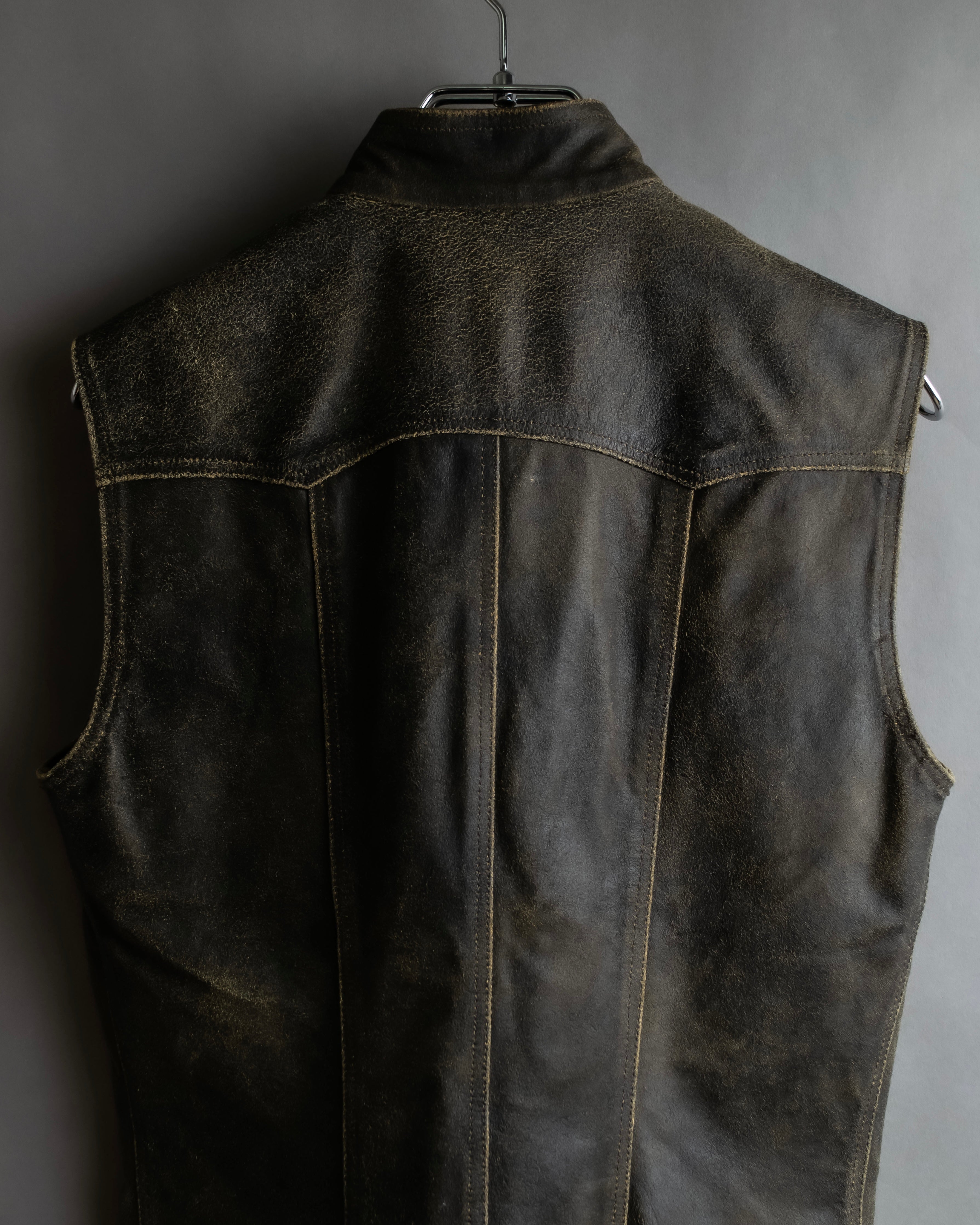 "CHANEL" 2000AW Karl Lagerfeld period calf leather vest