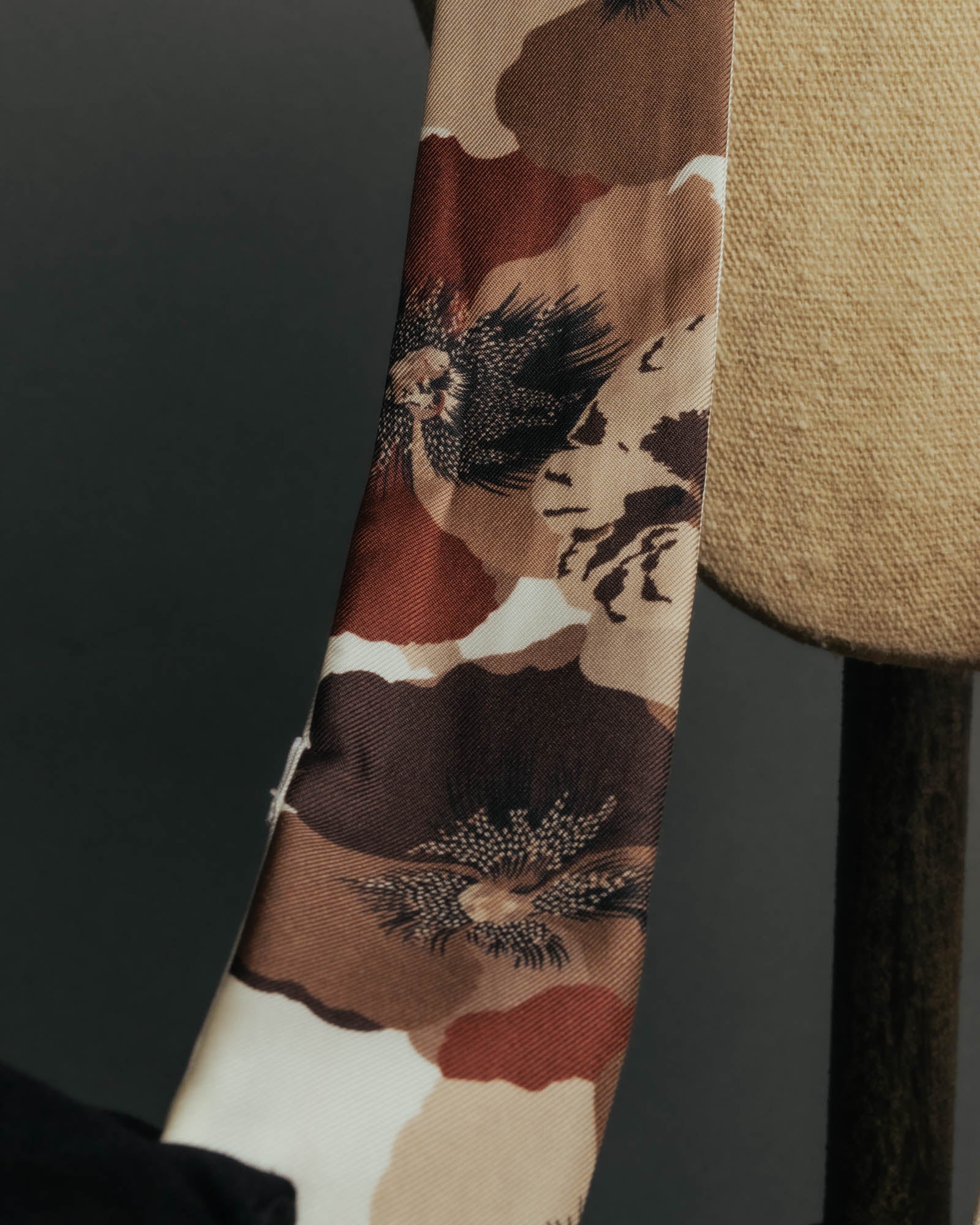 "GUCCI" 00's-10's Floral and striped silk neck bow scarf