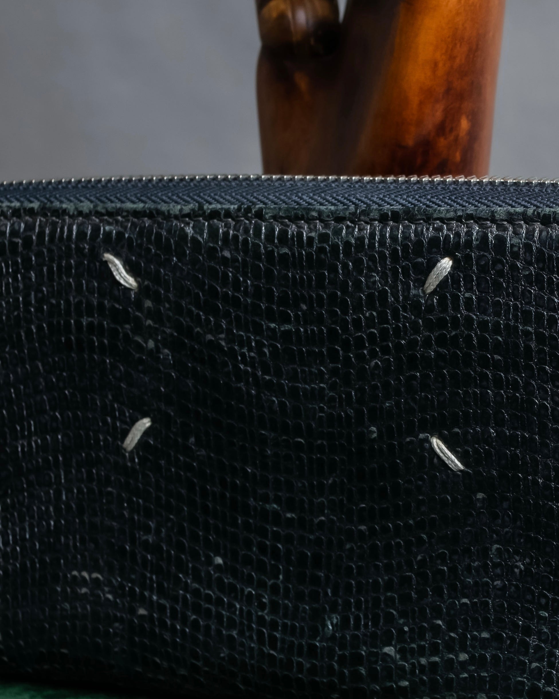 "MAISON MARGIELA" Lizard-embossed leather long wallet