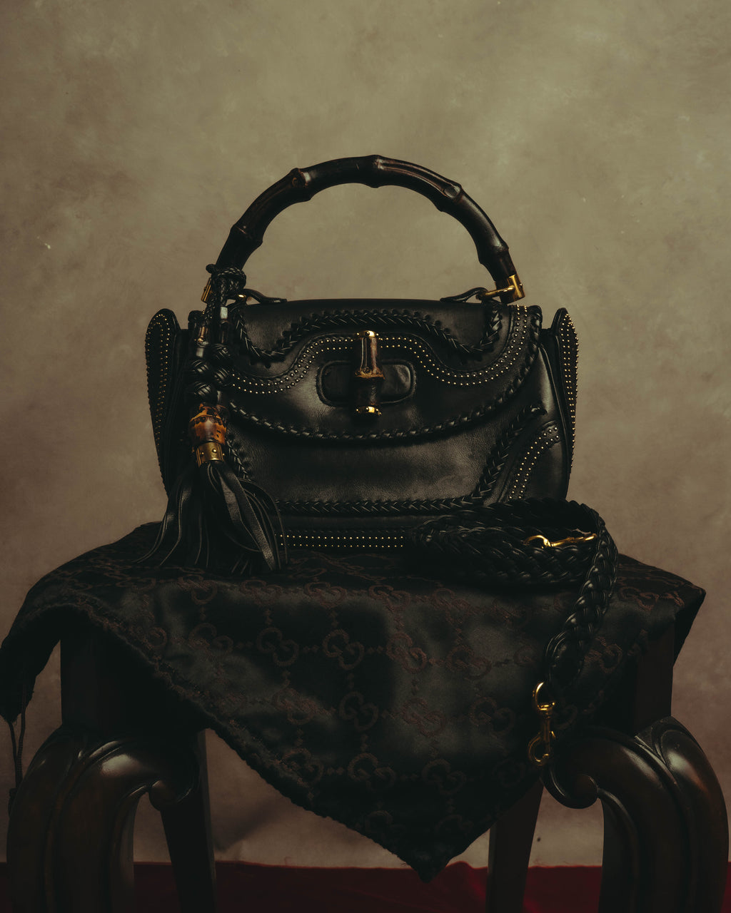 –SPECIAL– "GUCCI" 10's Embellished bamboo leather handbag