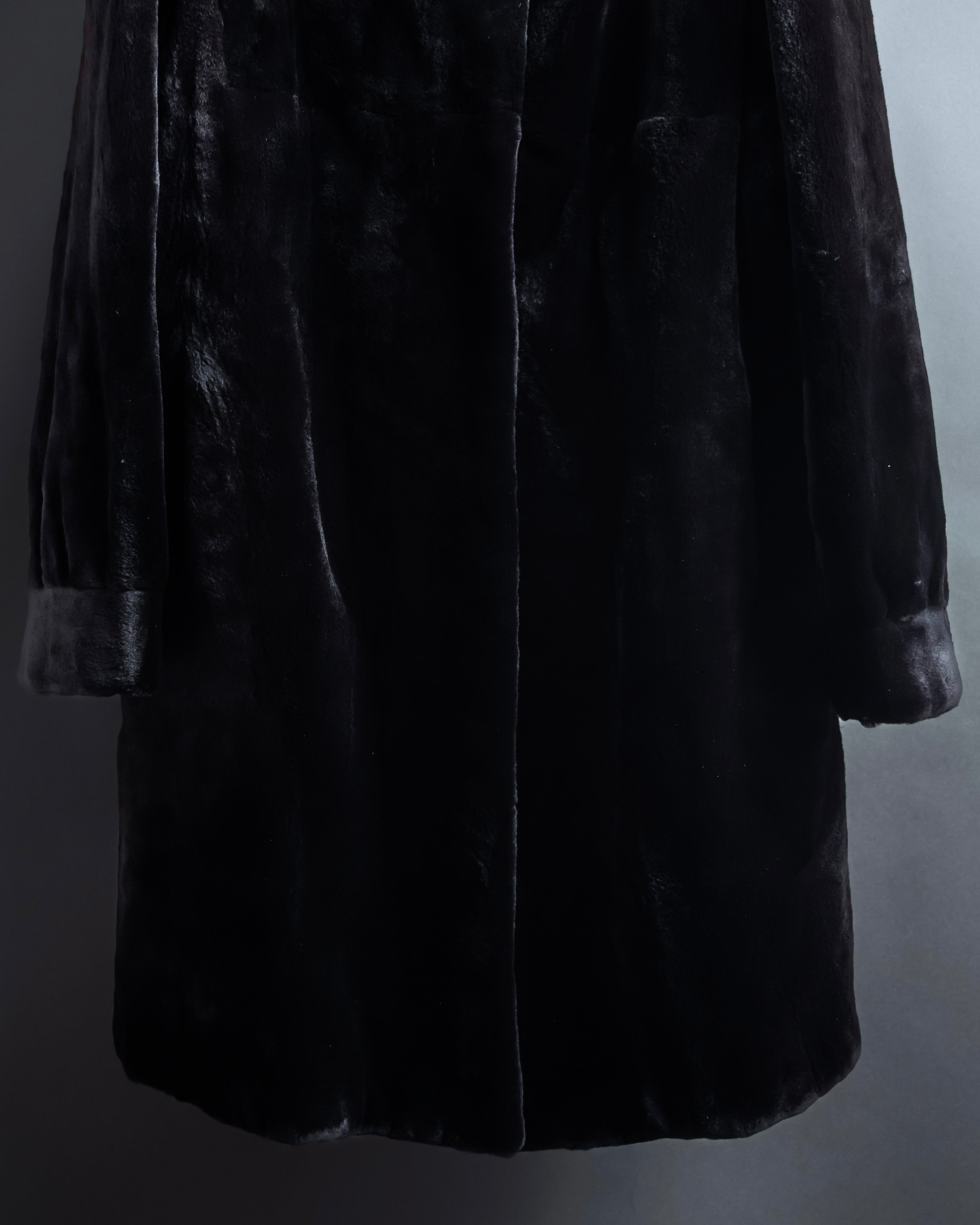 -SPECIAL- “VALENTINO” 1988–1992 SAGA Mink Shawl Collar Coat