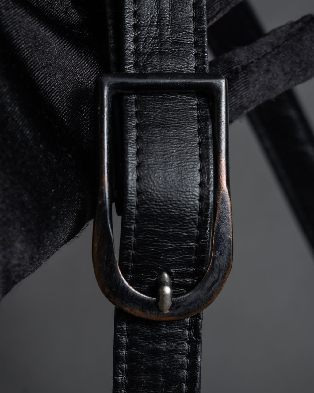 "YVES SAINT LAURENT" 80's-90's Logo engraved tassel detail bag